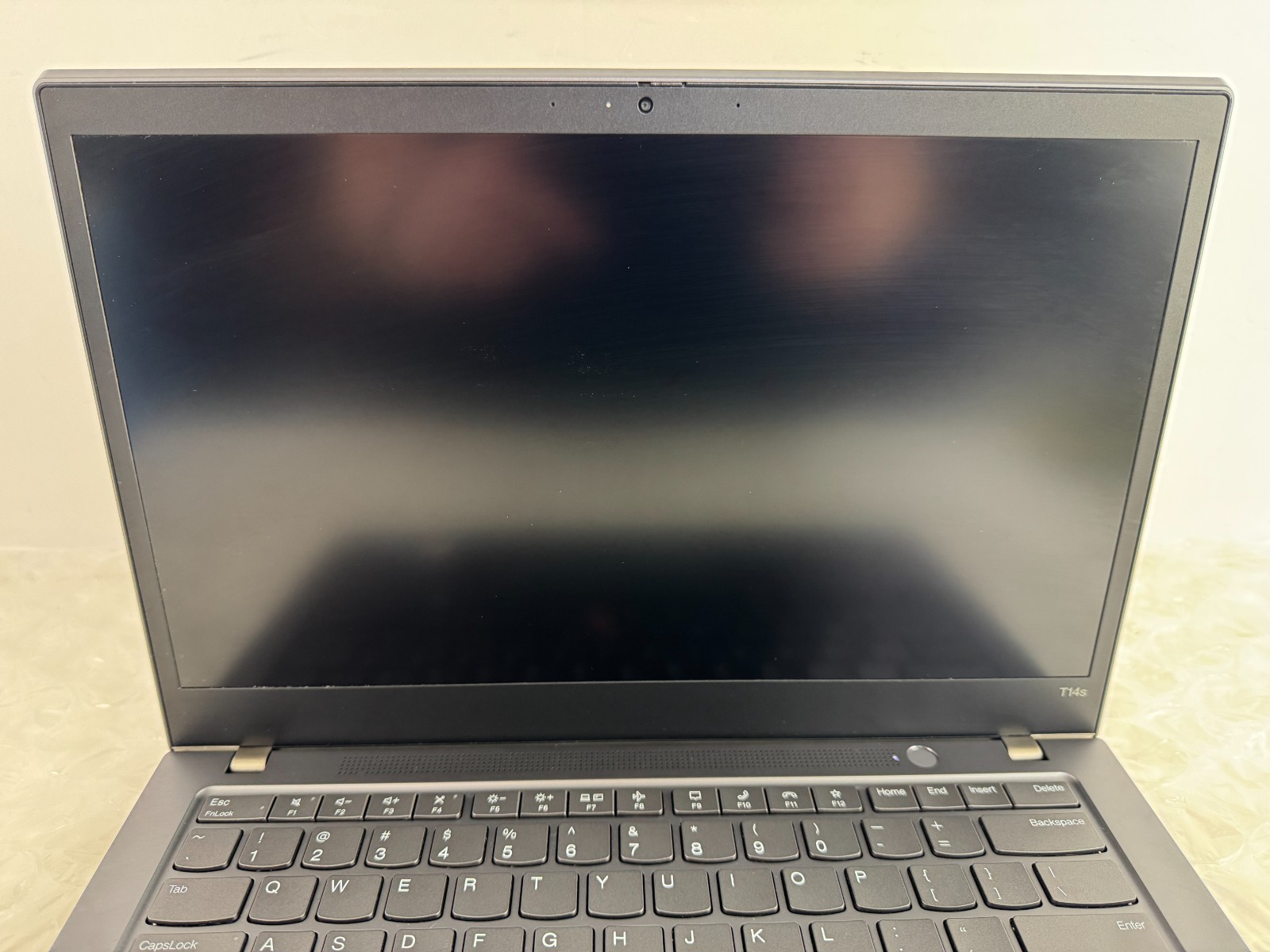 Lenovo ThinkPad T14s Gen 2 i7-1185G7 16GB 256GB SSD 14″ FHD Win 11 Pro