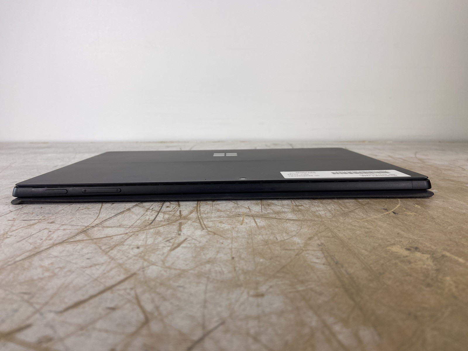 MICROSOFT SURFACE 1866 i5-1035G4 @ 1.1 GHz, 8GB RAM, 256GB SSD, WINDOWS 10