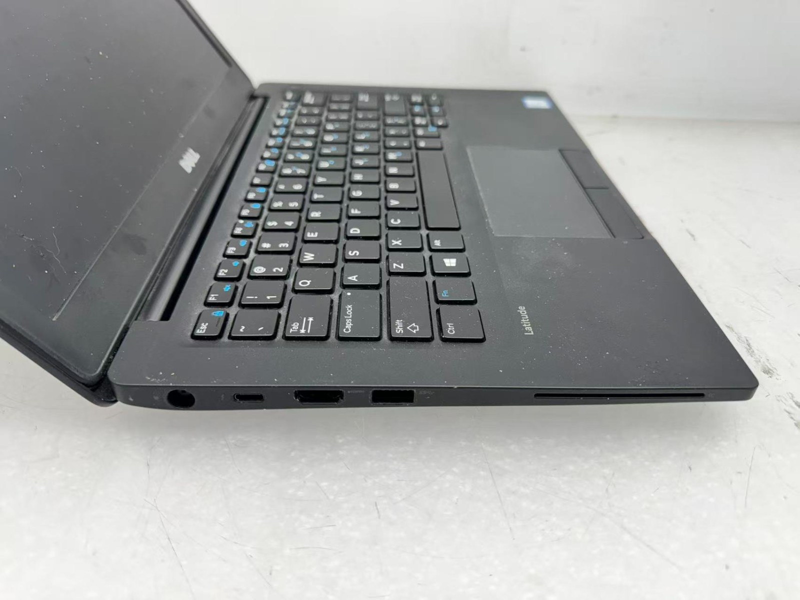 Dell Latitude 7280 14″ FHD i7-7600U@2.8GHz 16GB RAM 256 SSD Win11 *Read*