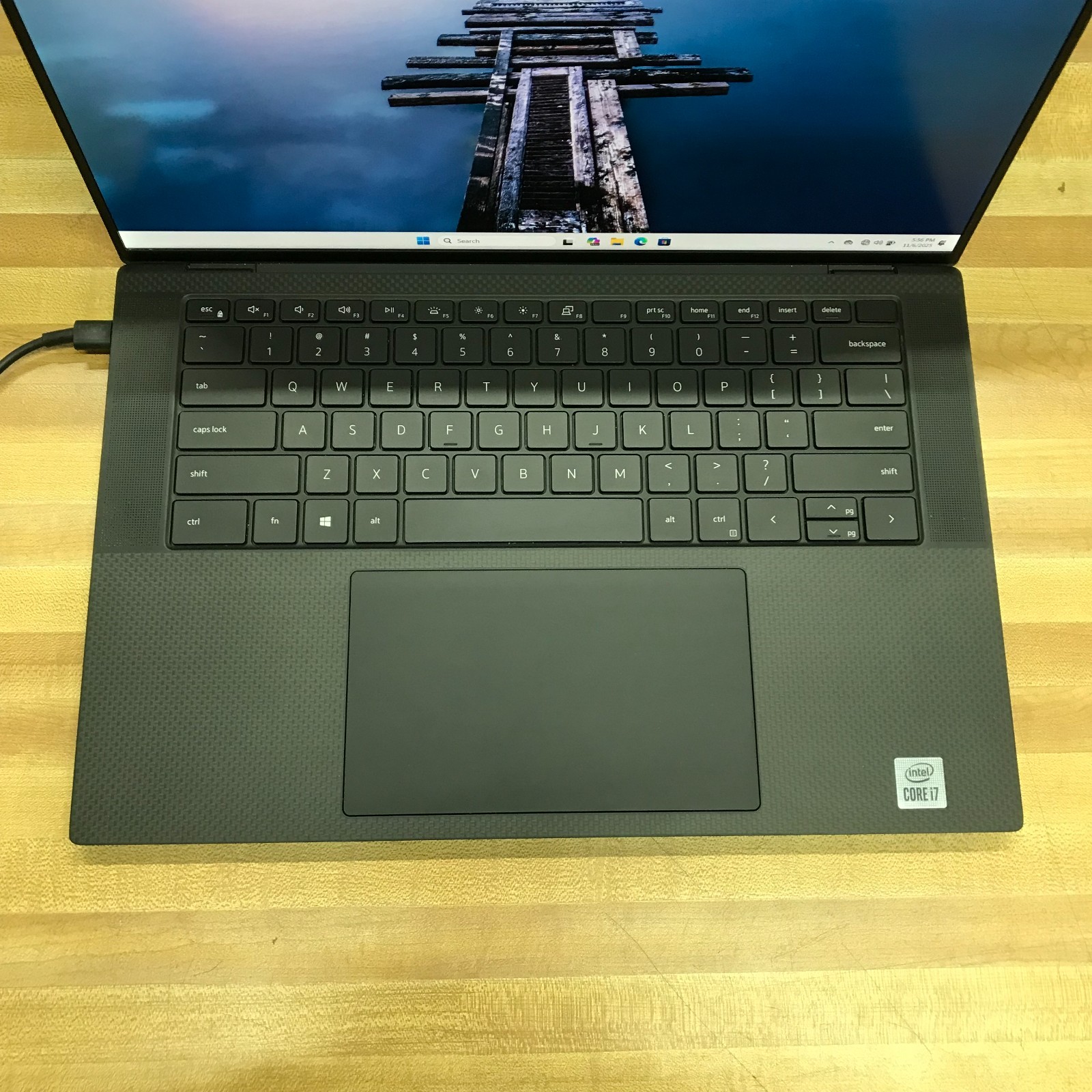 Dell Precision 5550 15.6″ FHD i7-10850H 2.7GHz 32GB RAM 512GB SSD Window 11 Pro