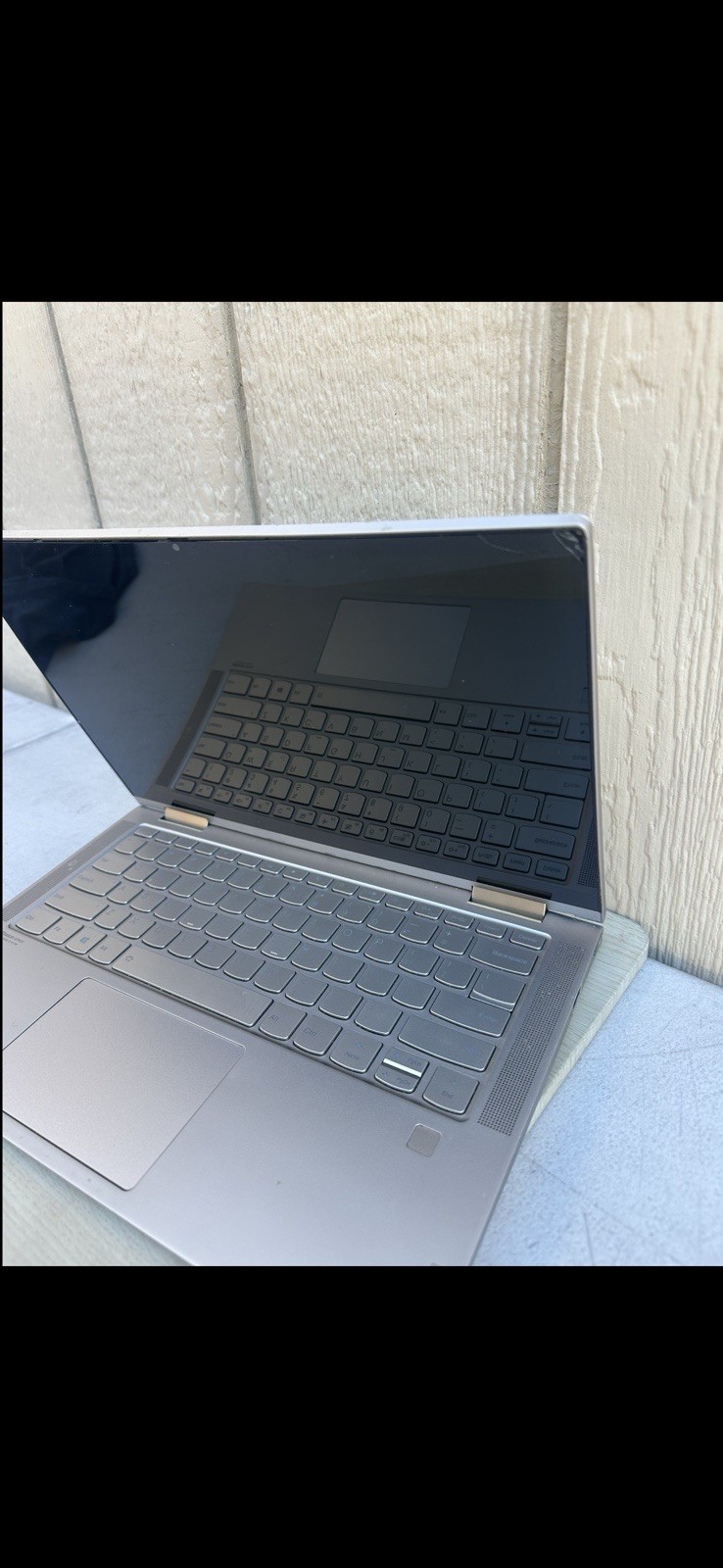 Lenovo Yoga C740-14IML 14″ Intel Laptop Corner Cracked Screen As Is Untested