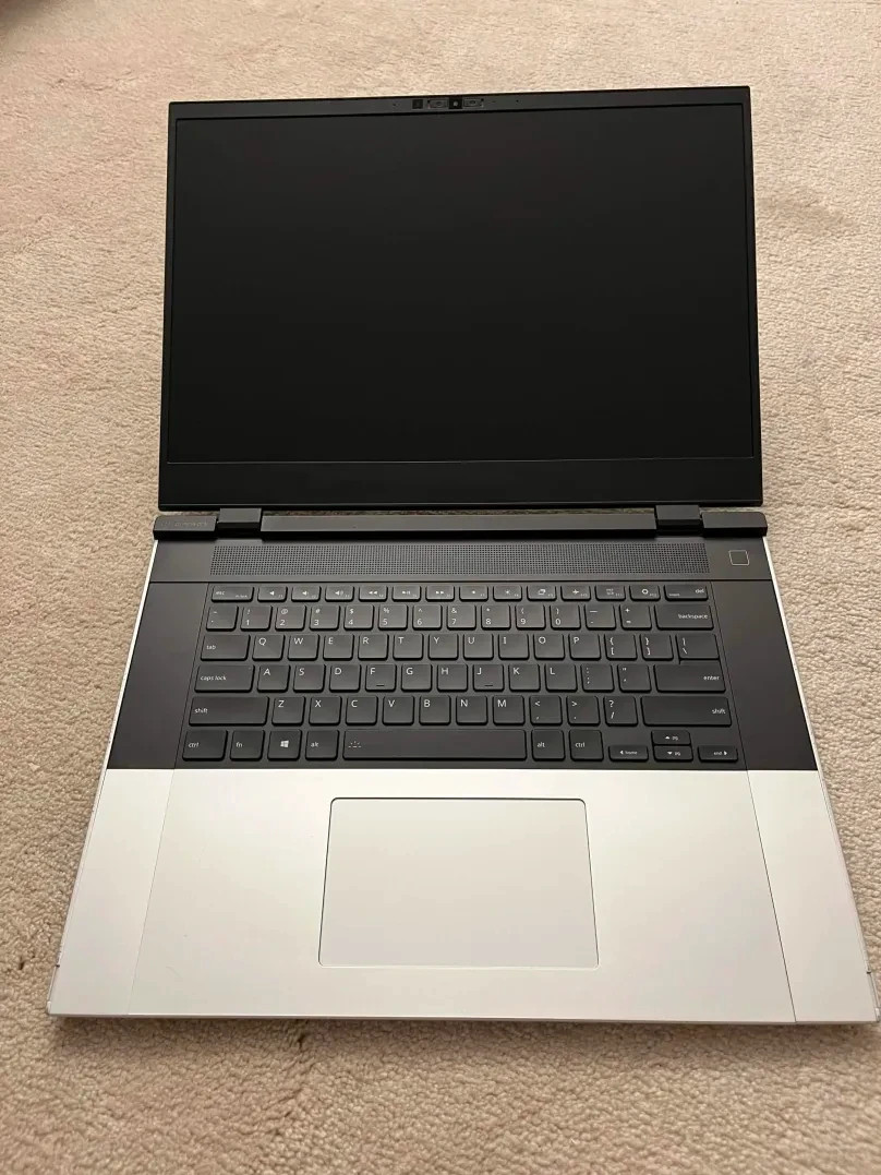 Framework 16 Ryzen 7 7840HS w/ Radeon 780M Graphics + 16GB RAM + 1TB NVME SSD