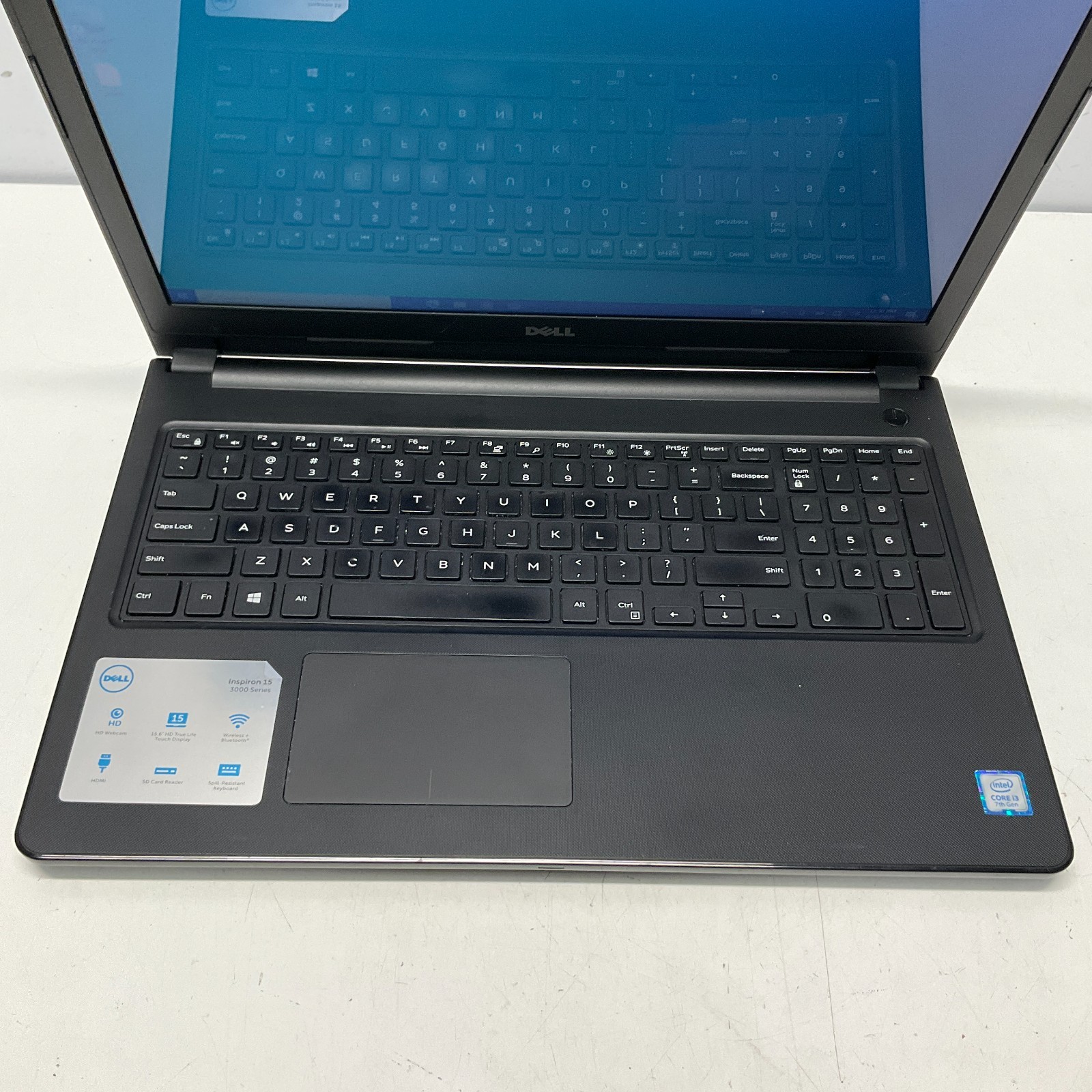 Dell Inspiron 3567 15.6″ Laptop Intel Core i3-7100U @ 2.40 GHz 8GB 1TB HDD Win10