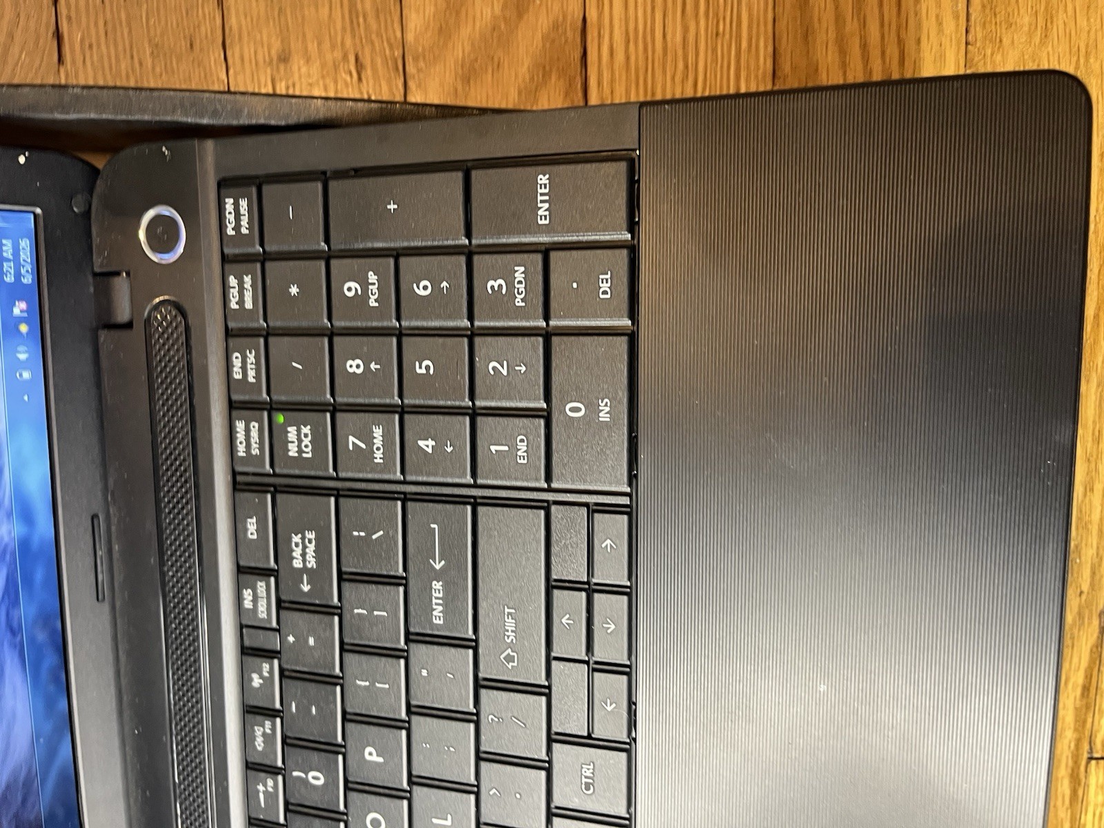 Toshiba Satellite C655D-S5200 15.6″ AMD C-50 1.00 GHz 6GB RAM 500GB HDD