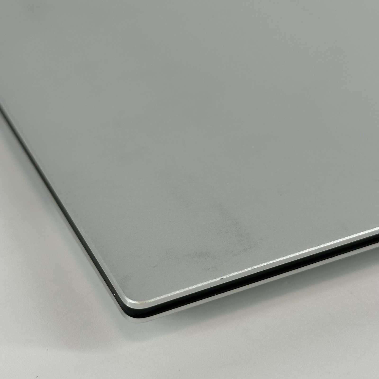 Dell XPS 15 9530 FHD+ 2.4 GHz i7-13620H 32GB 1TB SSD Intel Arc A370M Very Good