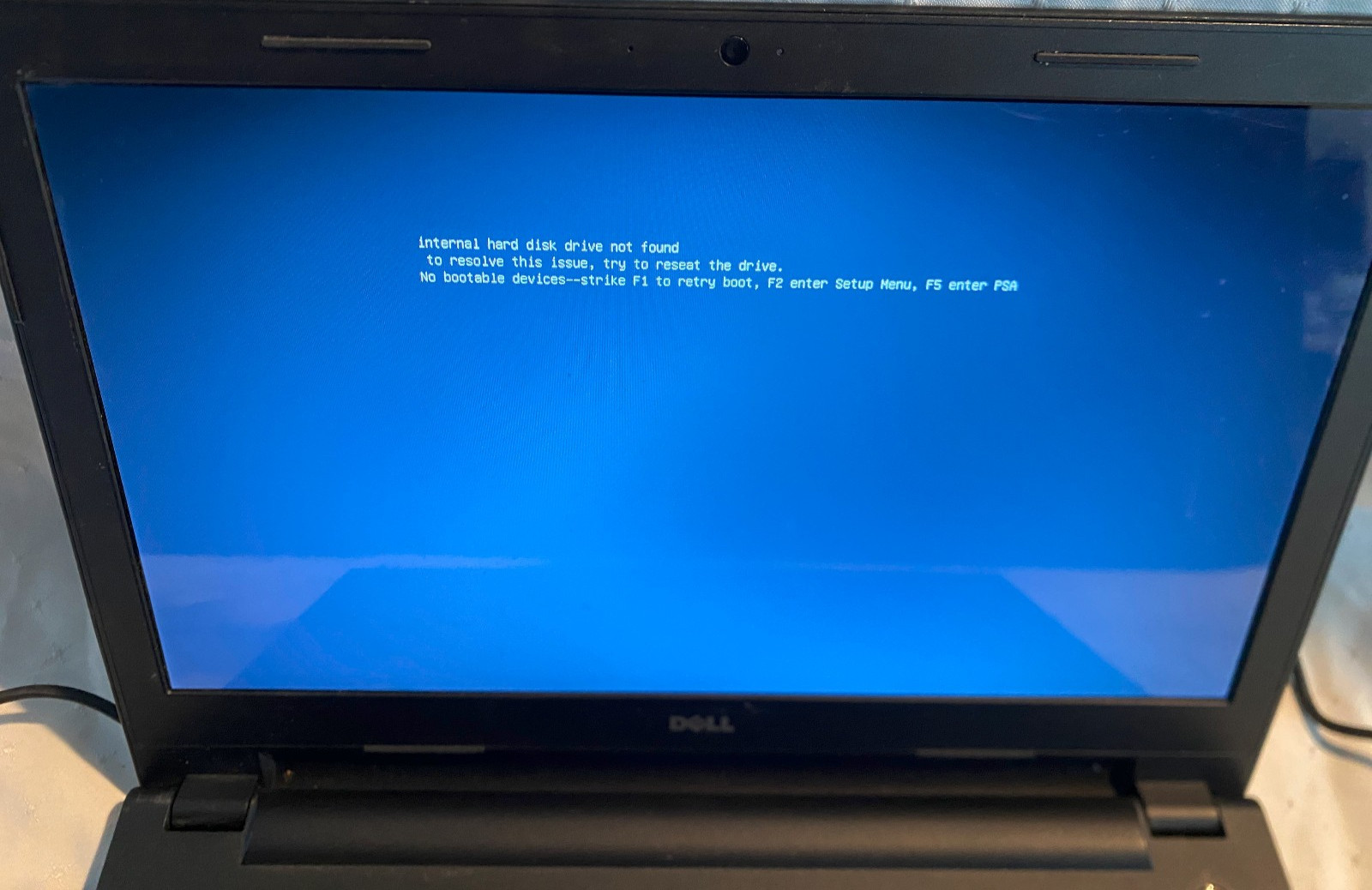 Dell Inspiron 3541 Laptop AMD A6-6310, 8GB RAM, No HDD, for parts or repair