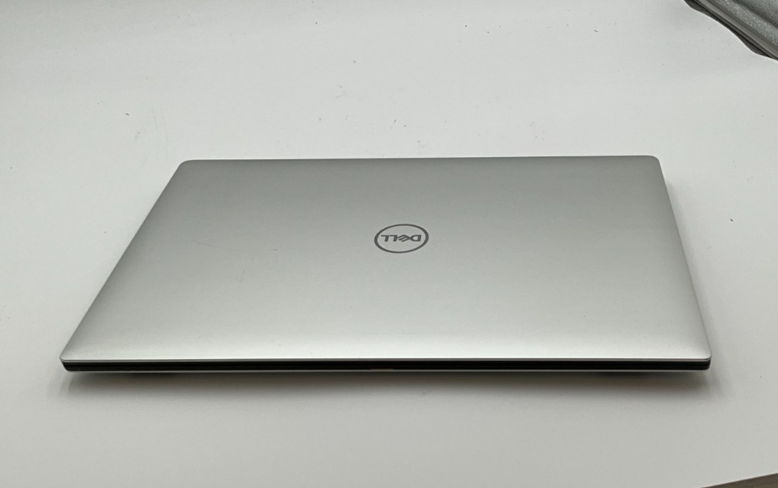 DELL XPS 15 9570 i7-8750H 32GB 1tb NVME GTX 1050TI LAPTOP 2LXHLQ2 *read*