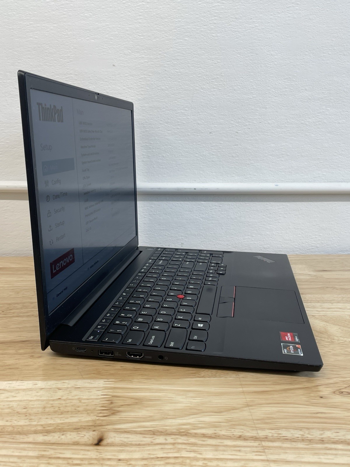 Lenovo ThinkPad E15 Gen 3 15″ RYZEN 7 5700U – 16GB RAM – No SSD/Locked BIOS