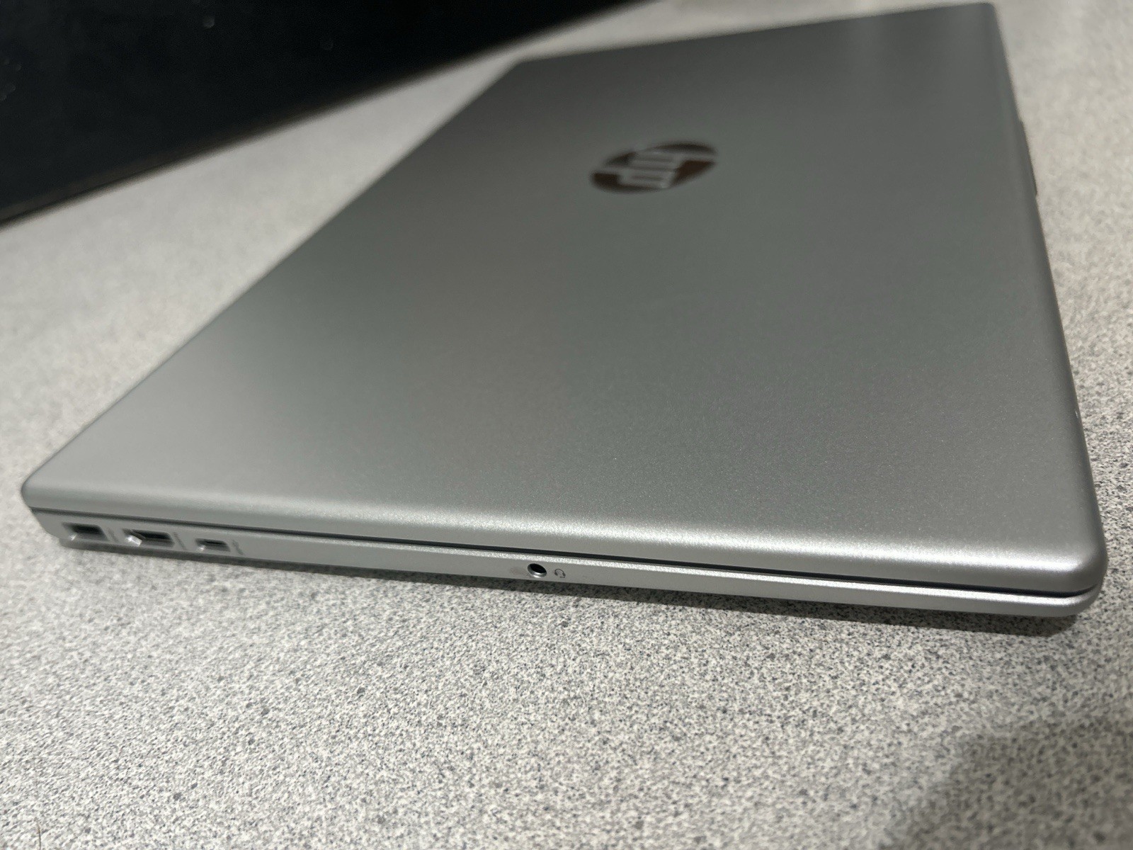 HP Silver Notebook/Laptop Intel Core i5, USB HDMI, Webcam, Wi-Fi, Microphone