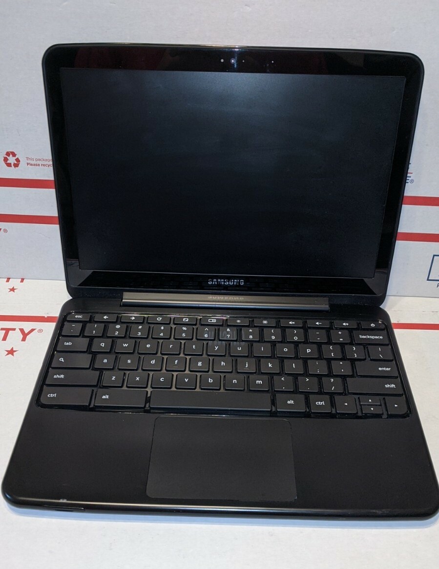 SAMSUNG Chromebook XE500C21-AZ2US 12.1″ Intel Atom N570 1.66 GHz 2GB/16GB SSD
