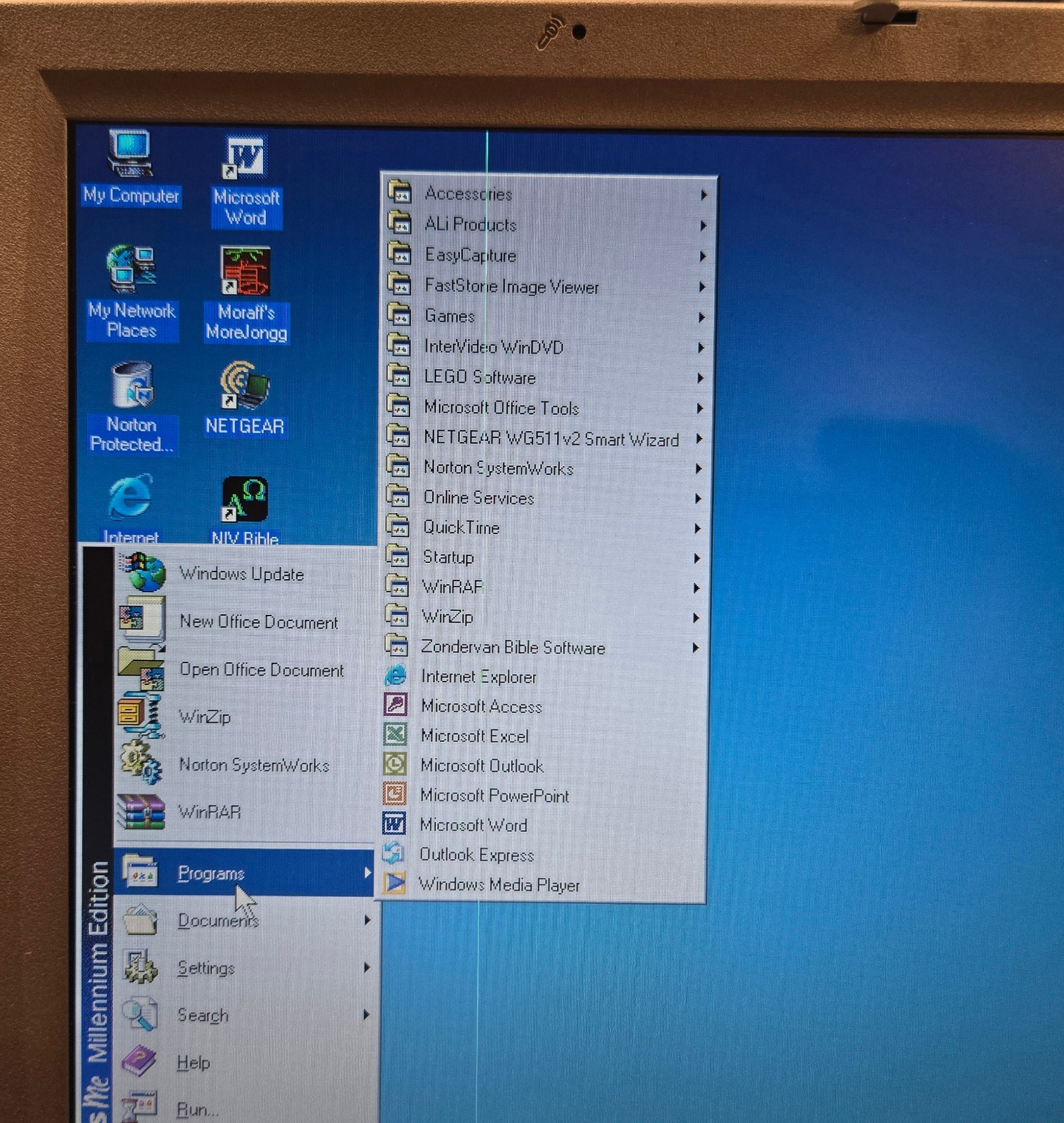 Vintage KDS Valiant 6380iPTD (Intel Pentium III @ 800 MHz, 256 MB RAM, WinME)