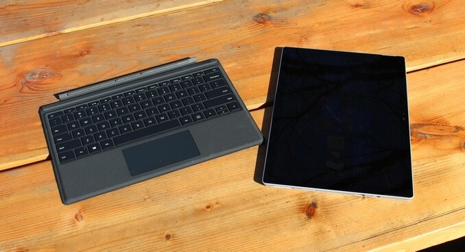 Surface Pro 4 Used (good condition) silver + keyboard