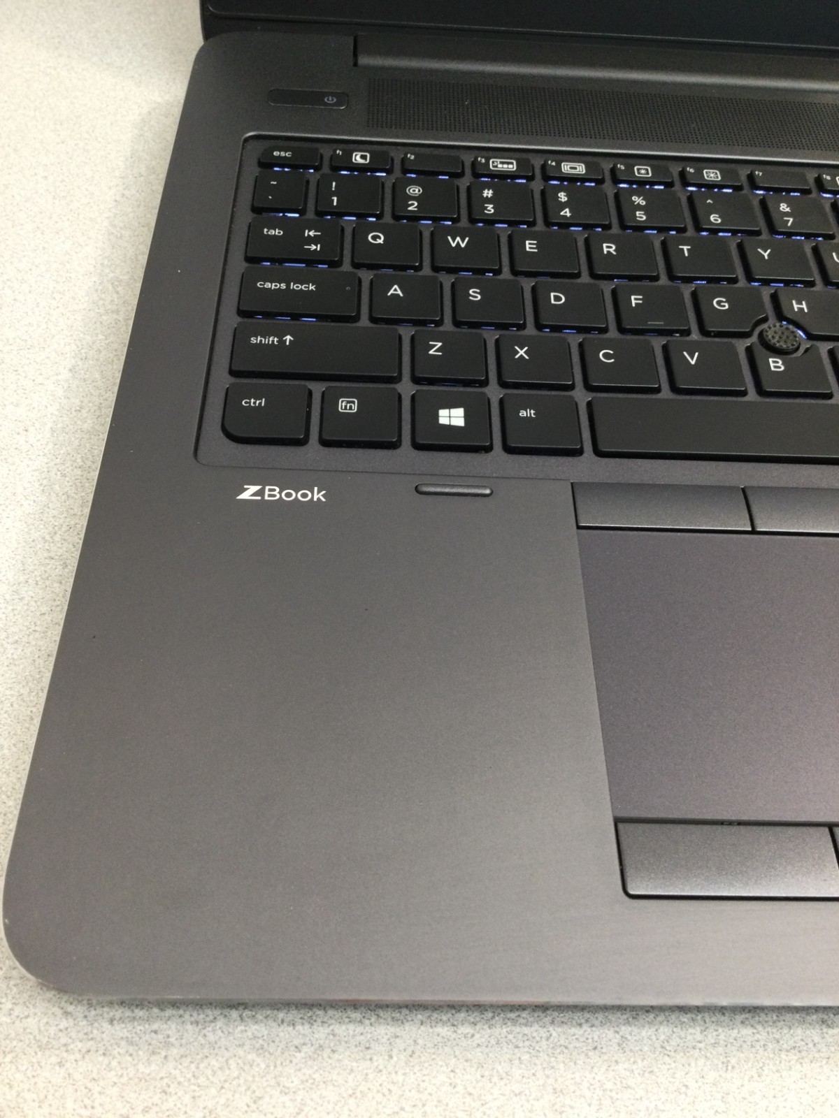 HP zbook 15 g3 core i7 6th gen cpu 2.60 ghz 15.6” 16GB RAM 256 GB SSD *READ*