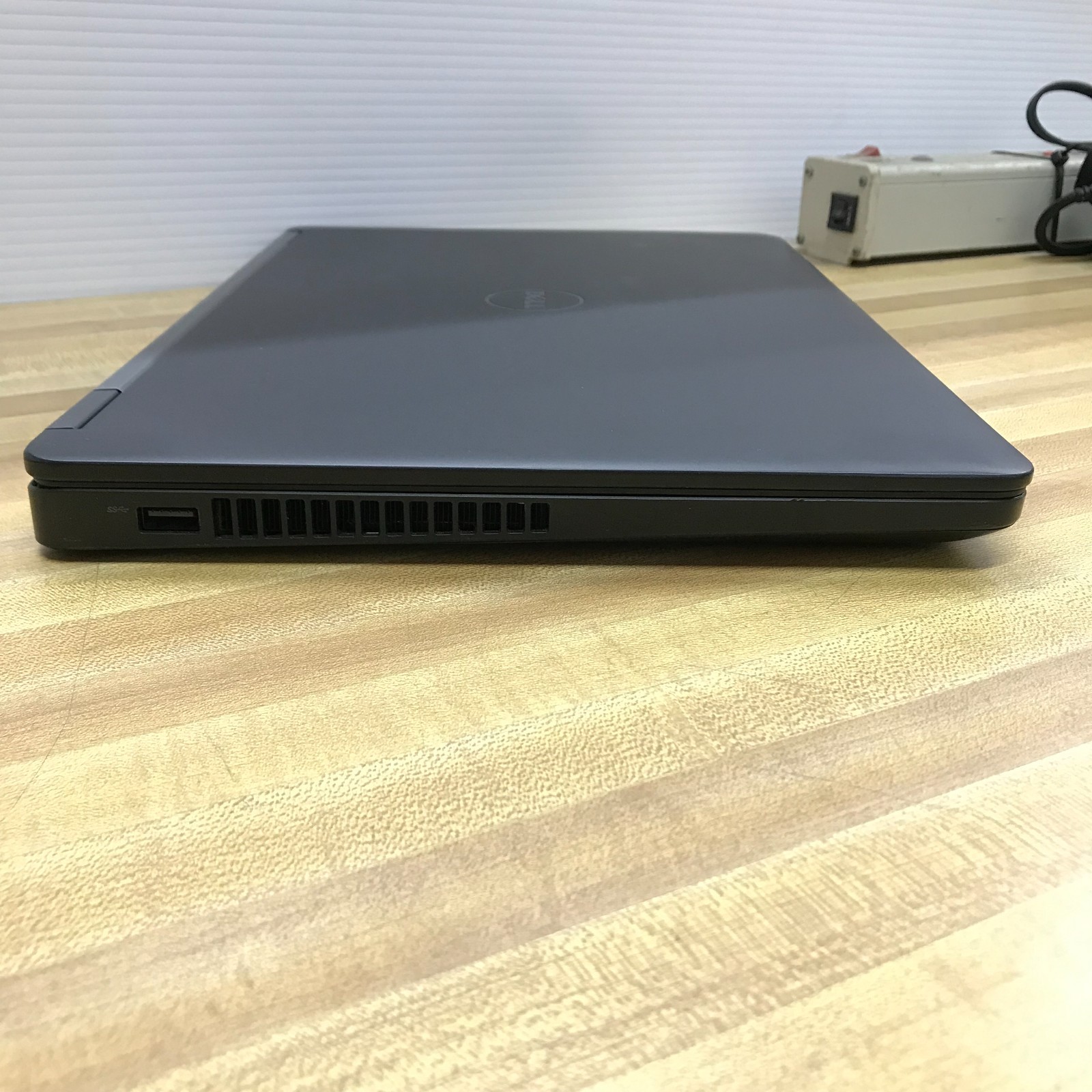 DELL LATITUDE E5470 14″ FULL HD i5-6200U 8GB RAM 512GB SSD (Windows 11 Pro)