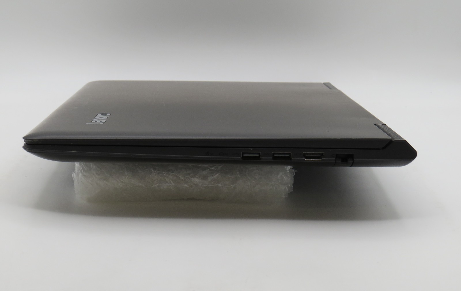 Lenovo Ideapad 700 | i5-6300HQ @ 2.3GHz | 12GB DDR4 | 15.6″ | No OS/HDD