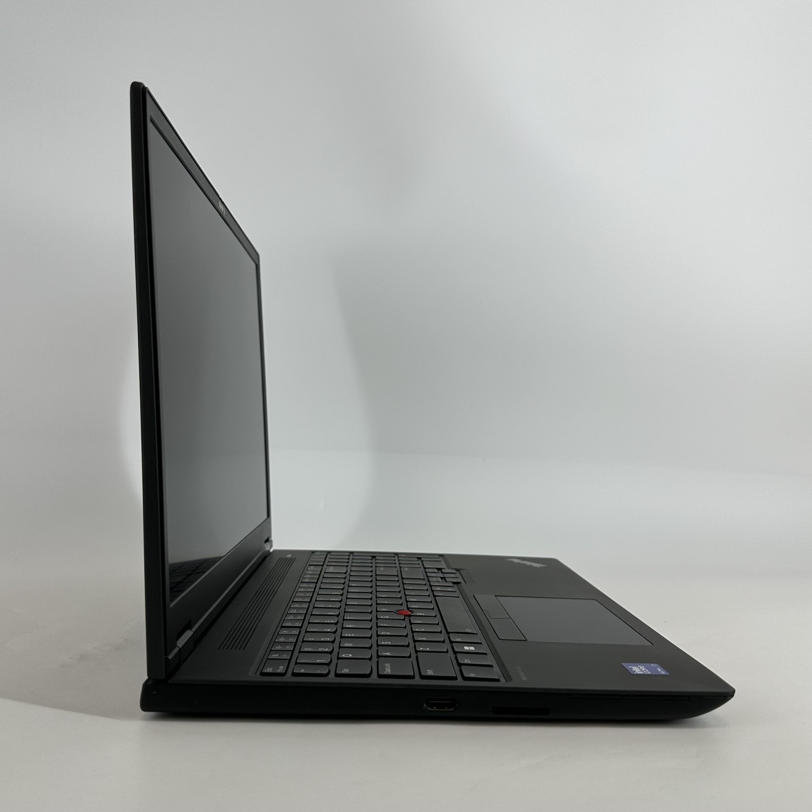 Lenovo ThinkPad P16v Gen 2 UHD+ 1.4 GHz Ultra 7 155H 32GB 2TB SSD RTX 1000 Ada