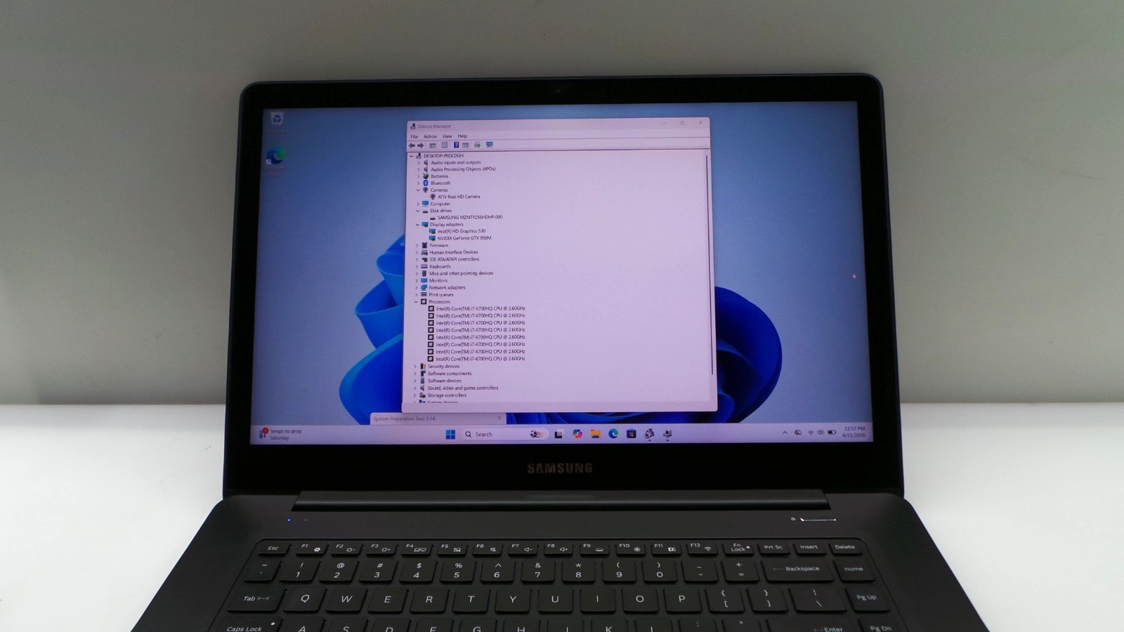 Samsung Notebook NP940Z5L | 15.6″ | i7-6700HQ | 8GB 256GB SSD | Touchscreen