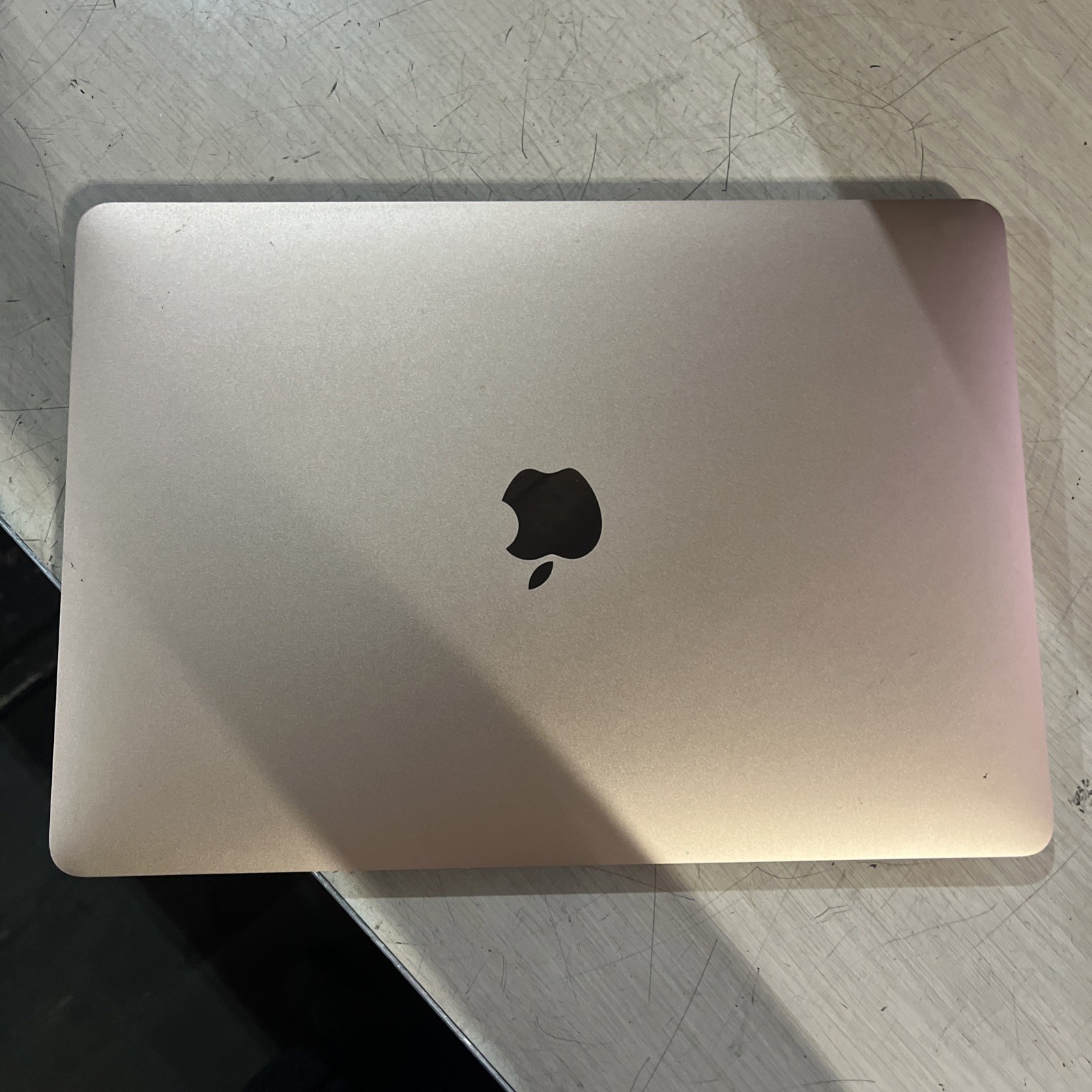 APPLE MACBOOK PRO 13″ TOUCH/2018 CORE I5-8259U 2.3GHZ 8GB RAM 256SSD
