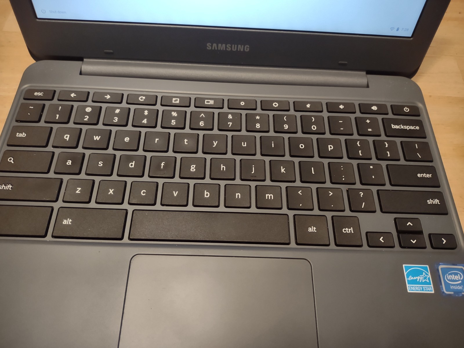 Samsung Chromebook XE501C13-K01US 11.6″ Intel Celeron 2GB Gray w/ Charger