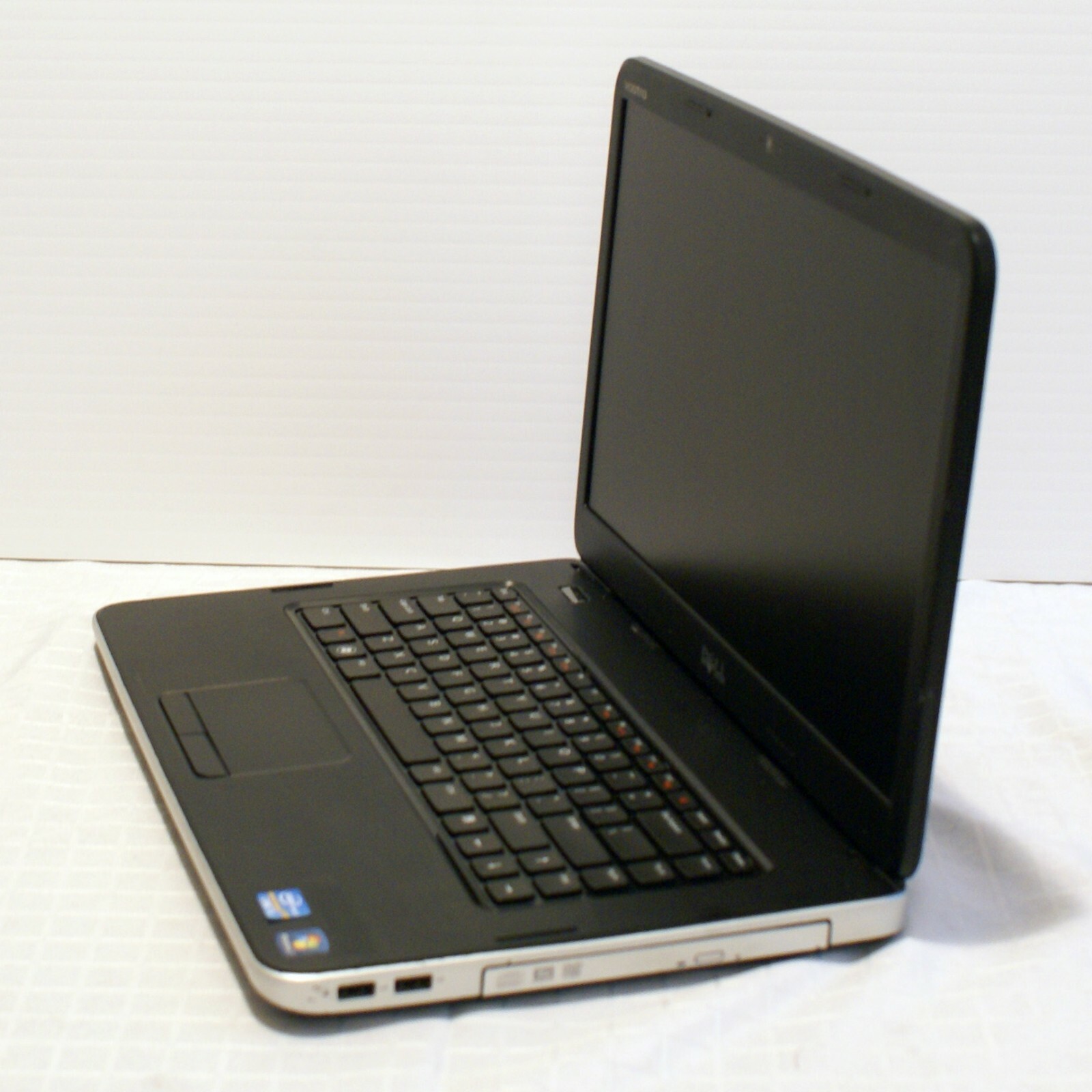 Dell Vostro 2520 – Intel i3-2328m 2.2Ghz 4GB 250GB Windows 10 Home Ac Adapter