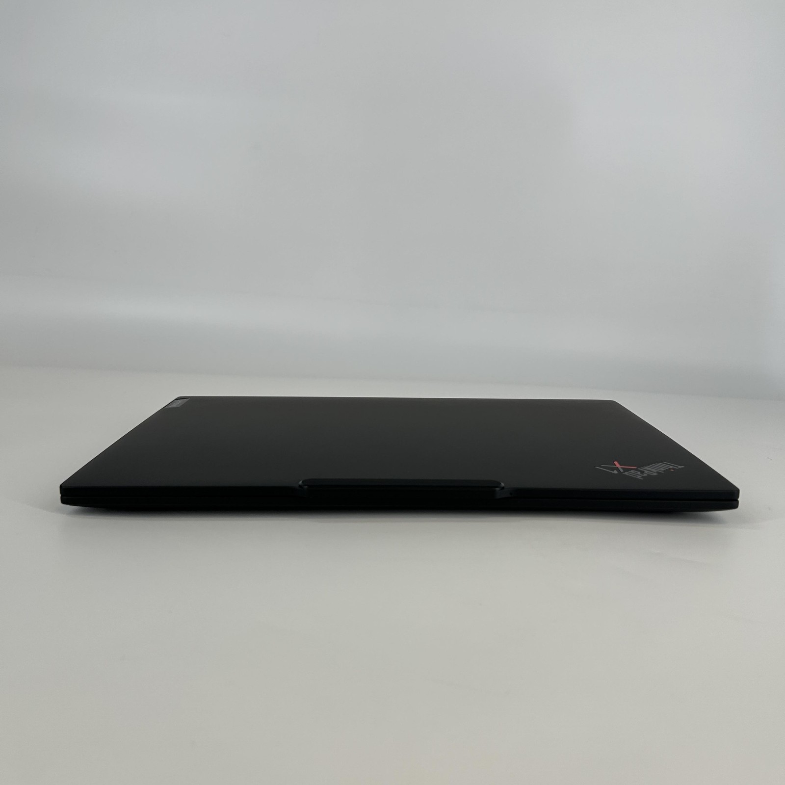 Lenovo ThinkPad X1 Carbon Gen 12 14 FHD+ 1.7 GHz Ultra 7 155U 32GB 512GB SSD