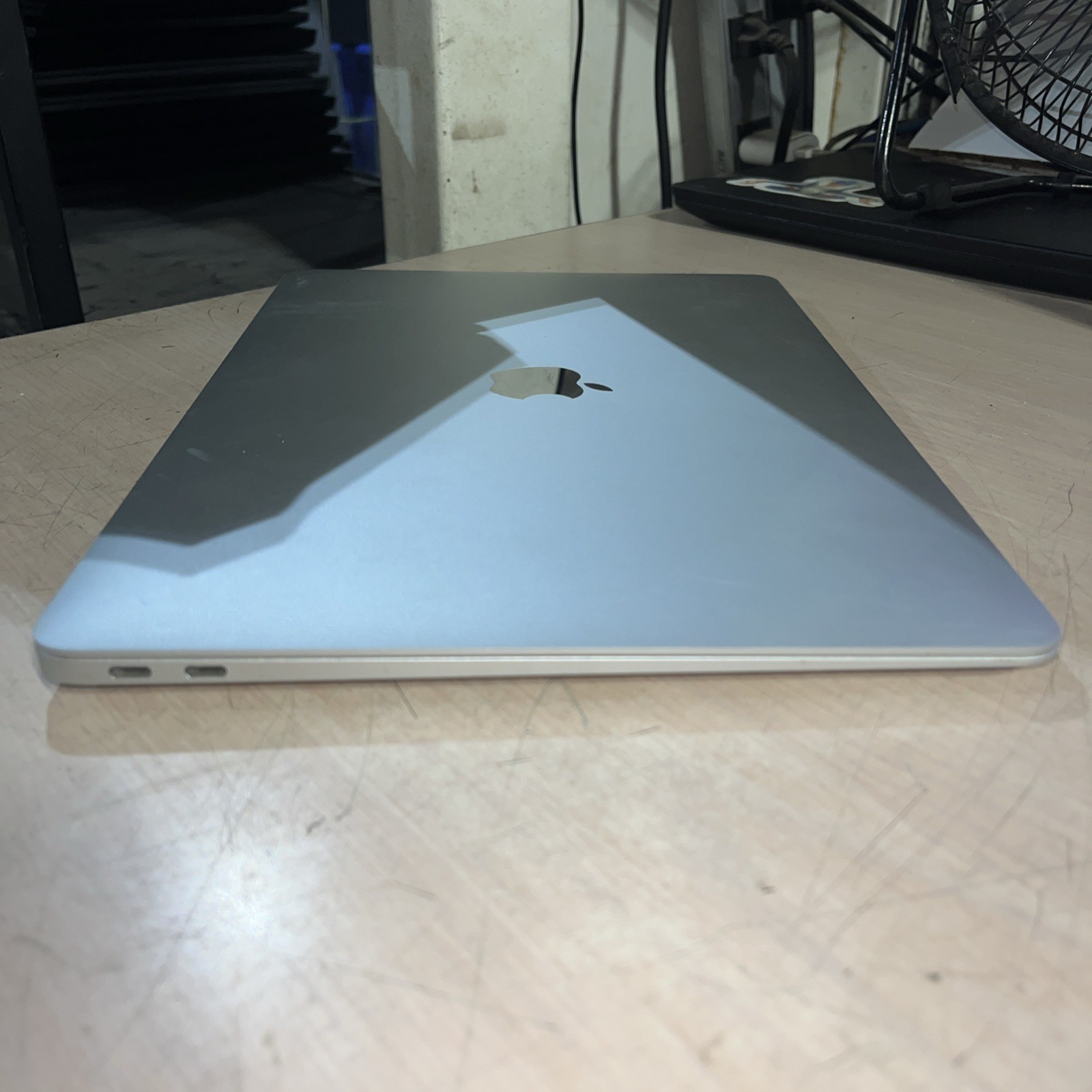 APPLE MACBOOK AIR 13″ SCISSOR, 2020 CORE I3-1000NG4 1.1GHZ 256SSD .