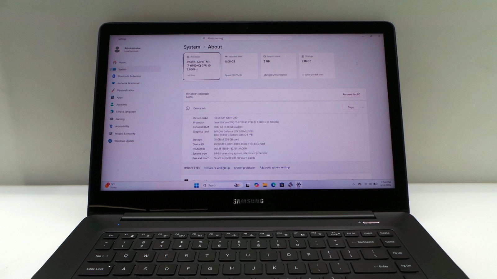 Samsung Notebook NP940Z5L | 15.6″ | i7-6700HQ | 8GB 256GB SSD | Touchscreen
