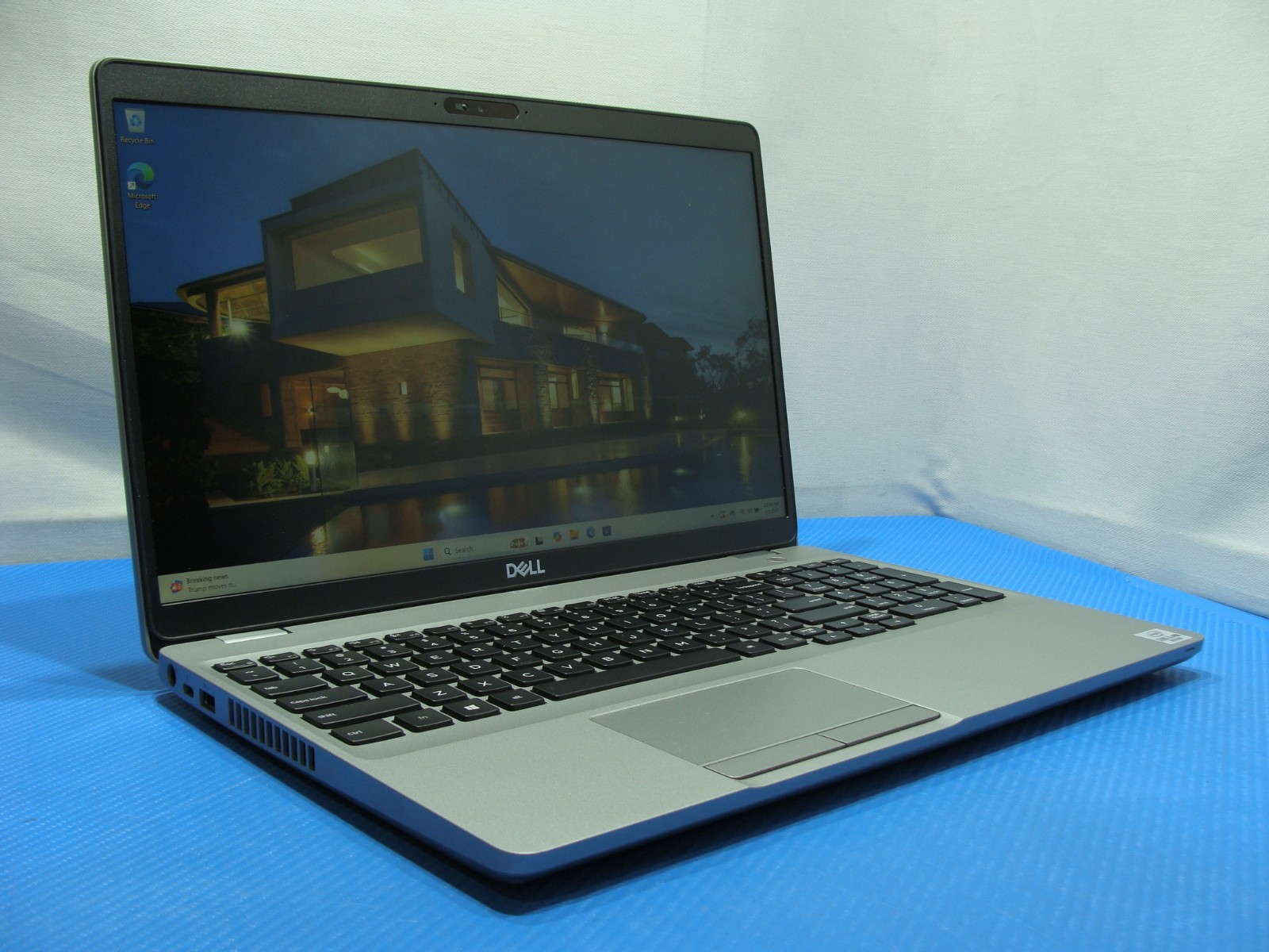 Dell Precision 15 3551 15.6″FHD 5G Ready i5-10400H 2.6GHz 8GB 256GB Win 11 Pro