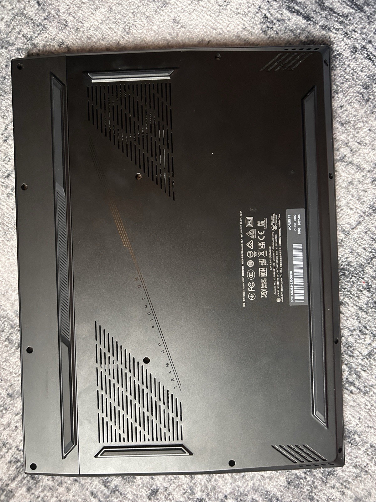 GIGABYTE AORUS 15 i7-13700H, RTX 4070, 16GB DDR5 1TB SSD, 15.6” QHD 165Hz, Win11