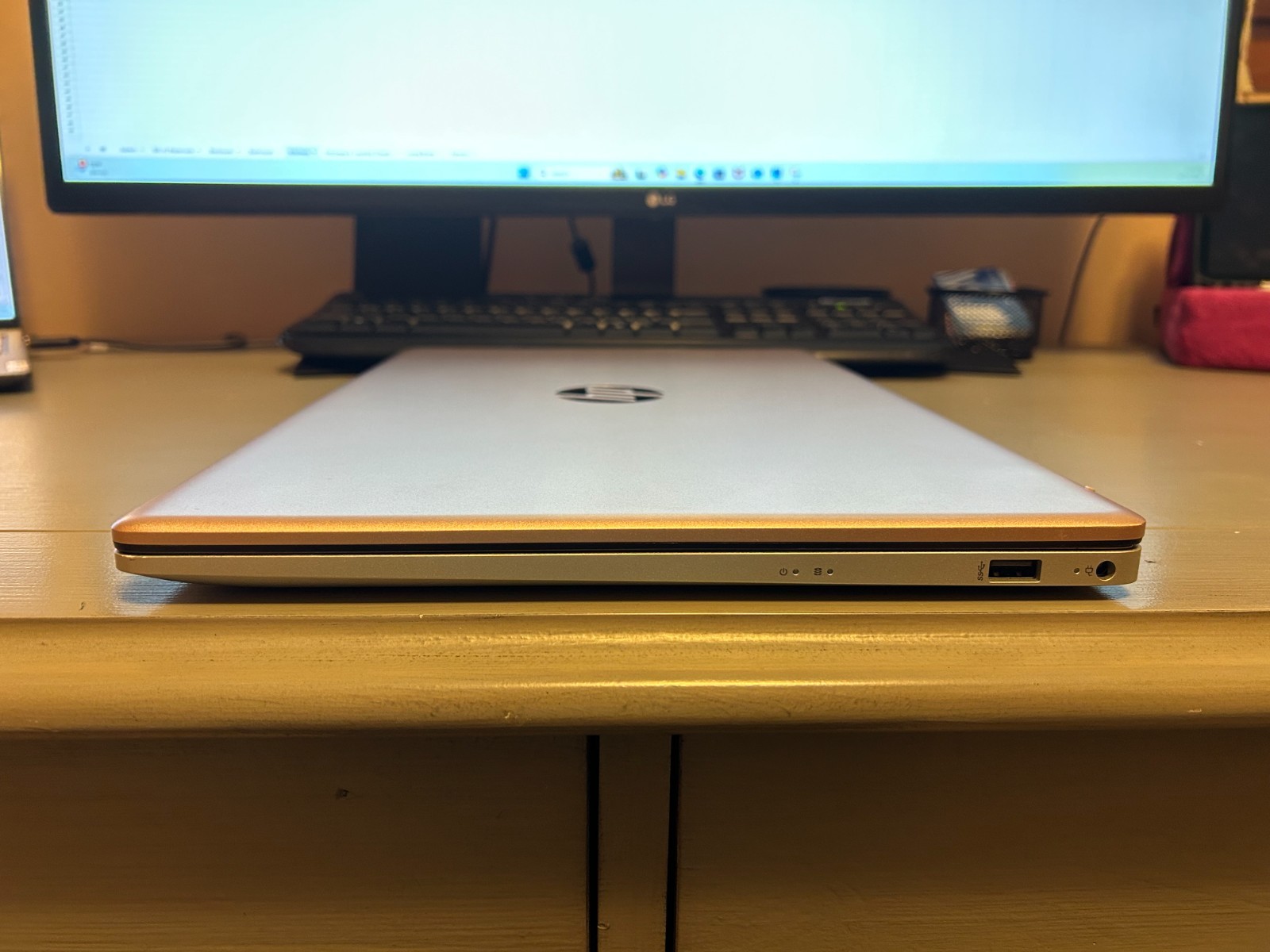 Rose Gold 17.3″ HP Laptop 1TB Storage (Model 17t-cn300)