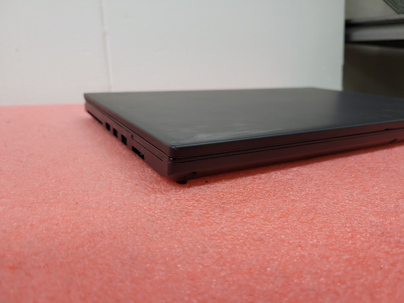 Lenovo ThinkPad P53 15.6″ i7-9750H@2.60GHz 8GB RAM 256GB SSD Win 11 Pro – LP17A