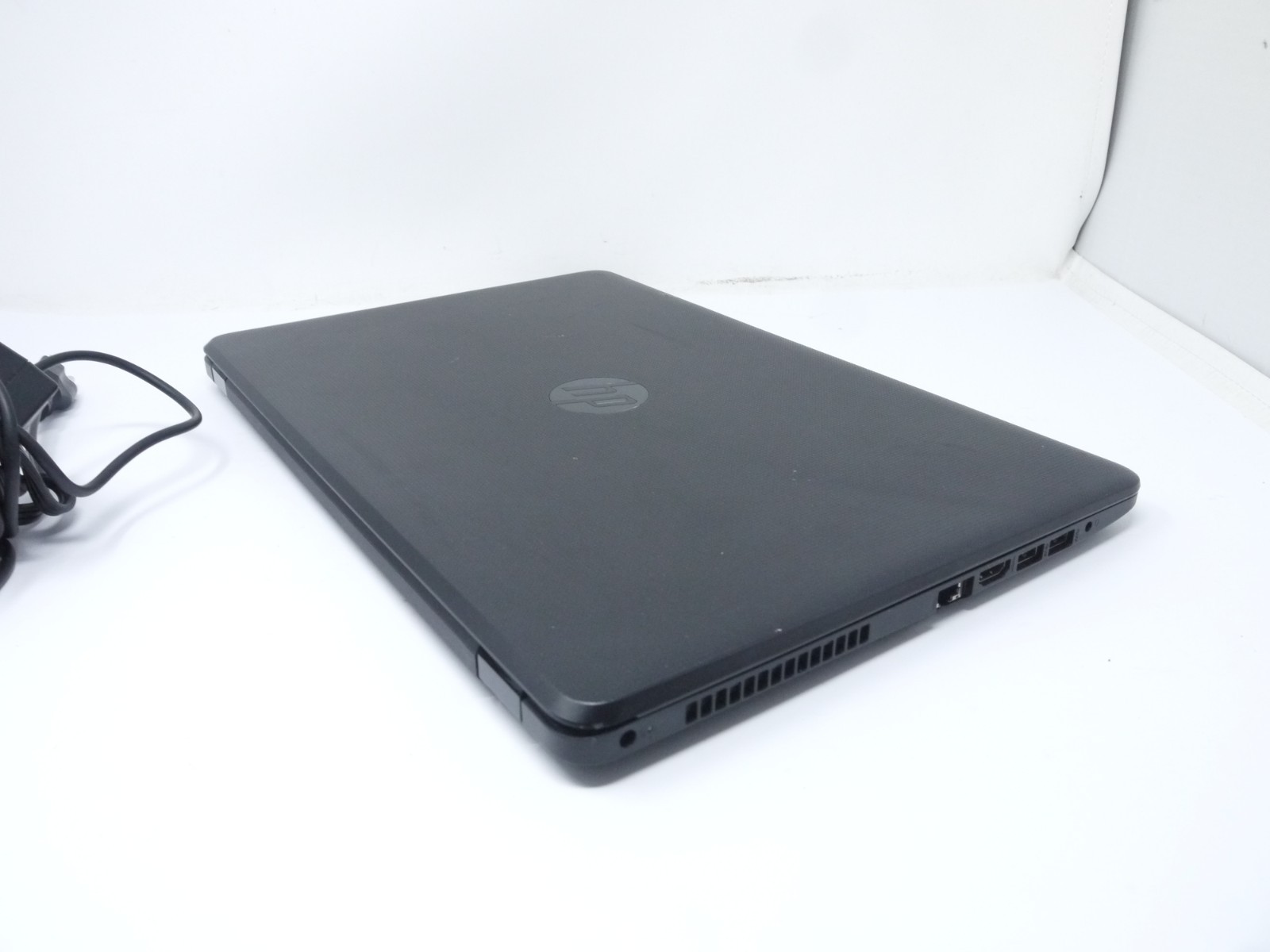 HP 15-bs289wm 15.6″ Laptop – Pentium Silver N5000 / 4GB / 1TB HDD / Win11