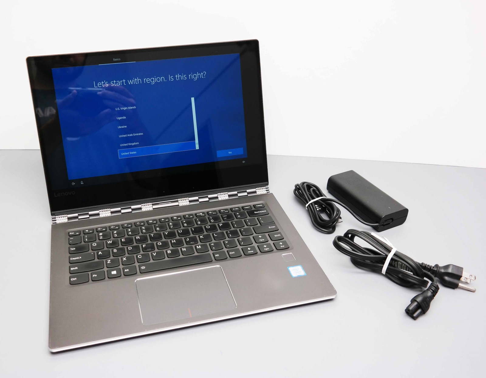 Lenovo Yoga 910-13IKB 14″ Core i7-7500U 8GB 256GB SSD