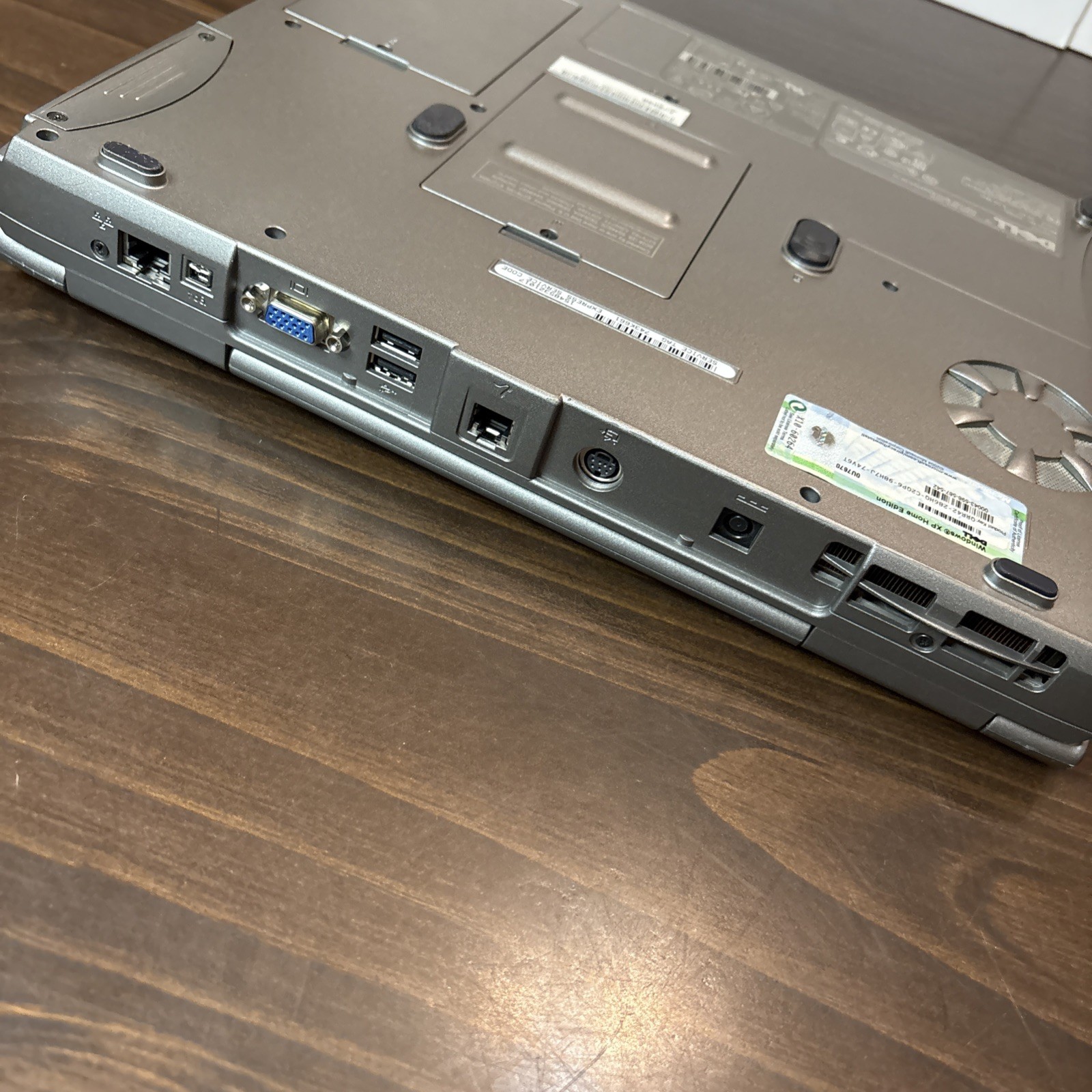 Dell Inspiron 5160 laptop Includes AC Adaptor – For Parts or repair – No start