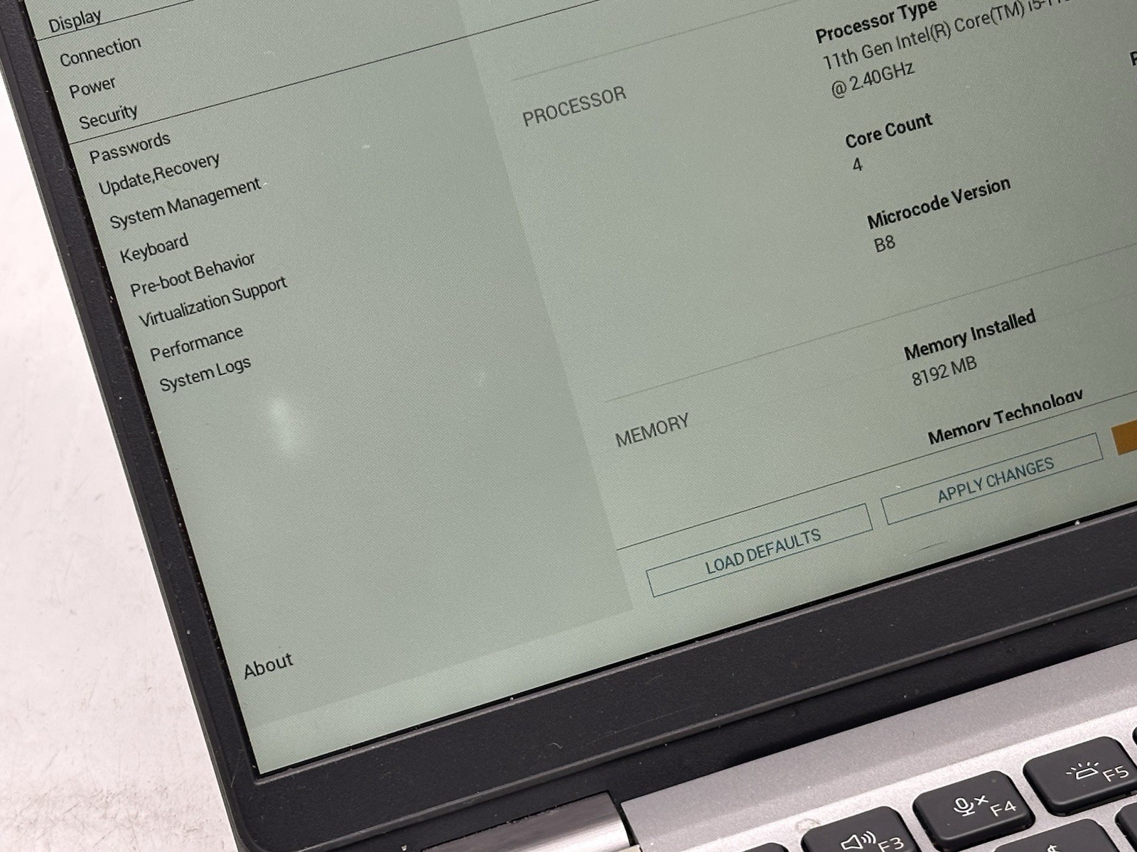 Dell Latitude 5320, i5-1135G7, @ 2.40GHz, 8GB RAM, 256GB NVMe-No OS/AC-Bad LCD