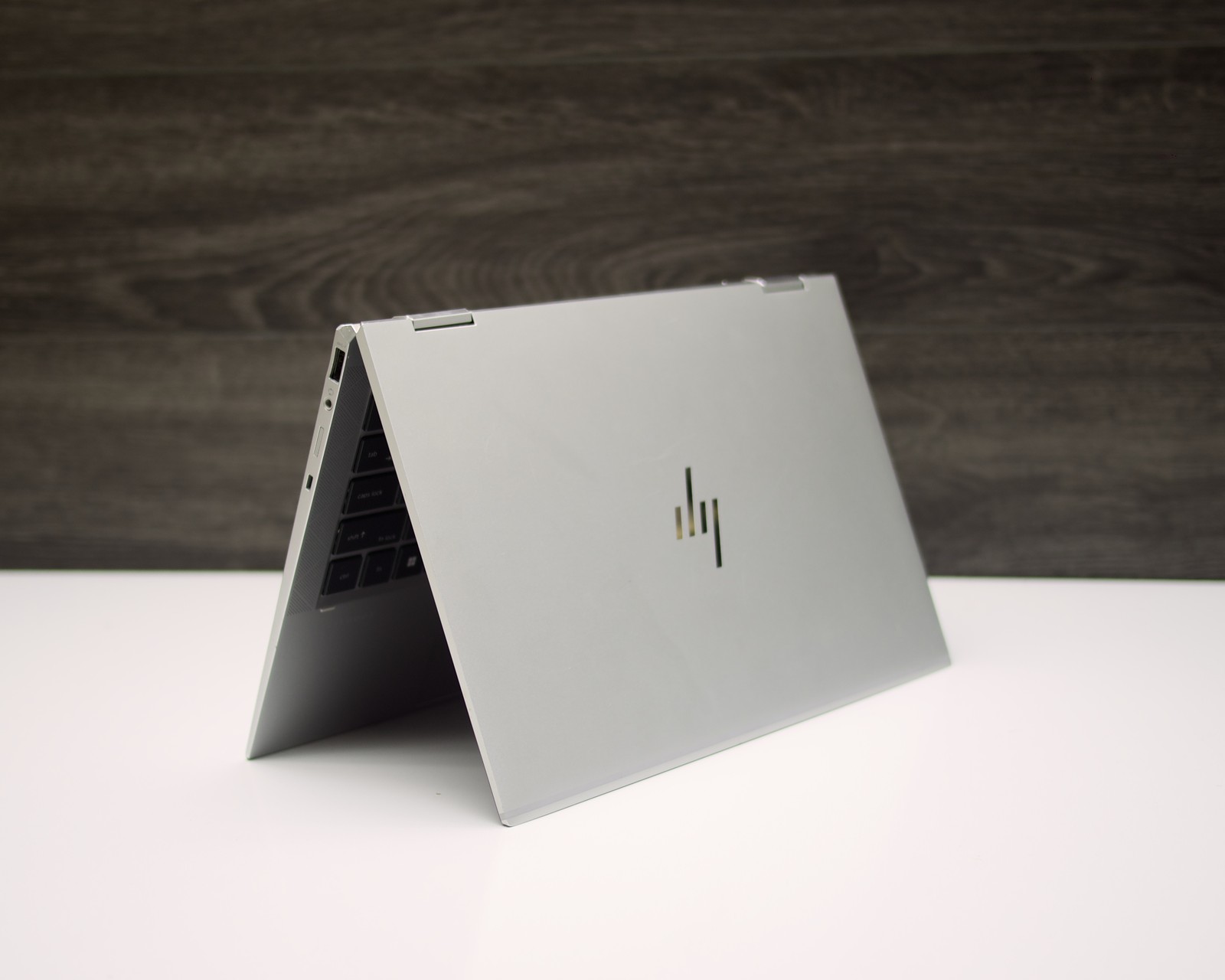 HP EliteBook x360 1030 G8 Touch | i7 – 1185G7 | 512 GB NVME | 16GB RAM | LTE