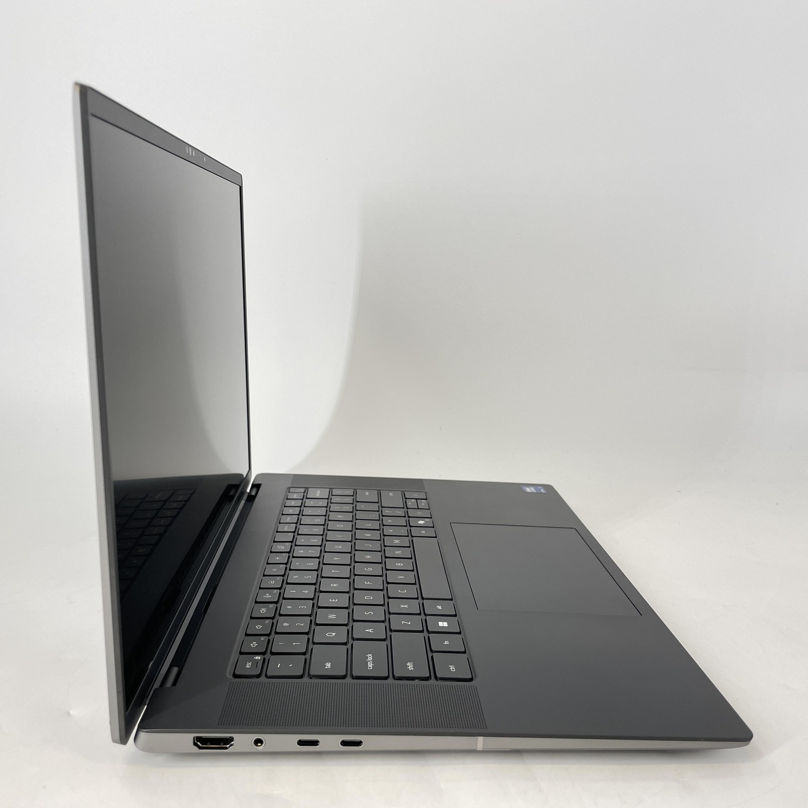 Dell Precision 5690 16 FHD+ 3.8 GHz Ultra 7 165H 64GB 1TB SSD RTX 2000 Ada Good