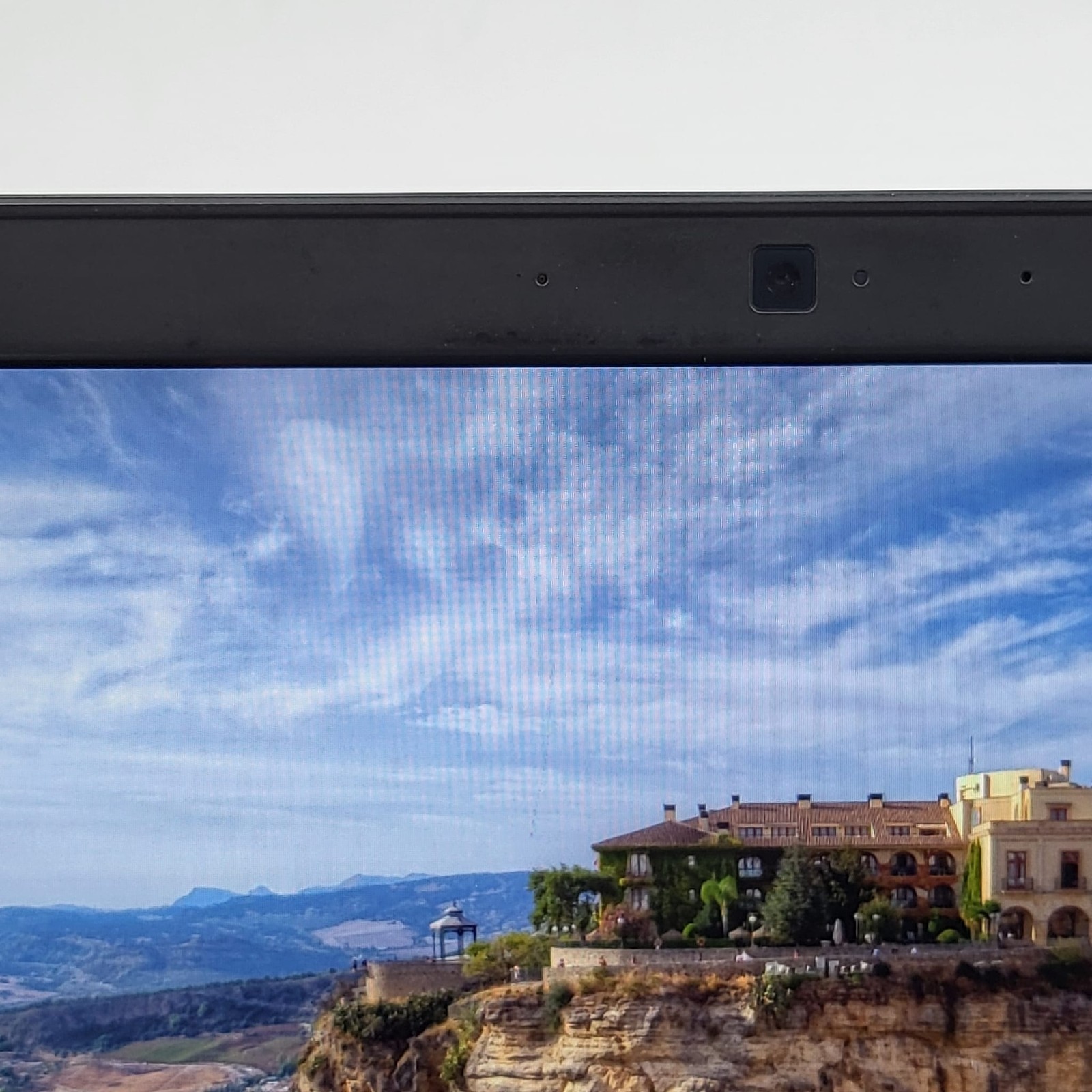 Dell Latitude 7390 13.3″ Touchscreen Laptop i5-8250U 8GB RAM 256GB SSD Win 11 Pr
