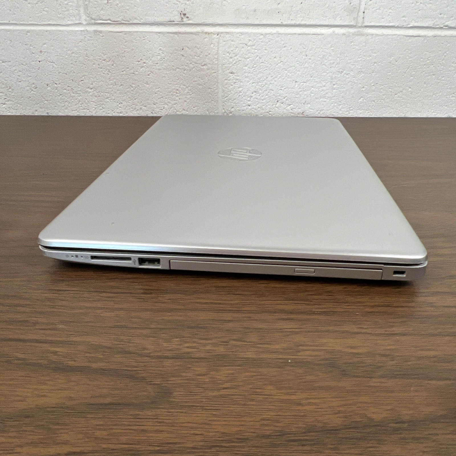 HP 15-da3016cy Laptop i5-1035G1 1.00Ghz, 12GB Ram, 2TB HDD, Windows 11 Home