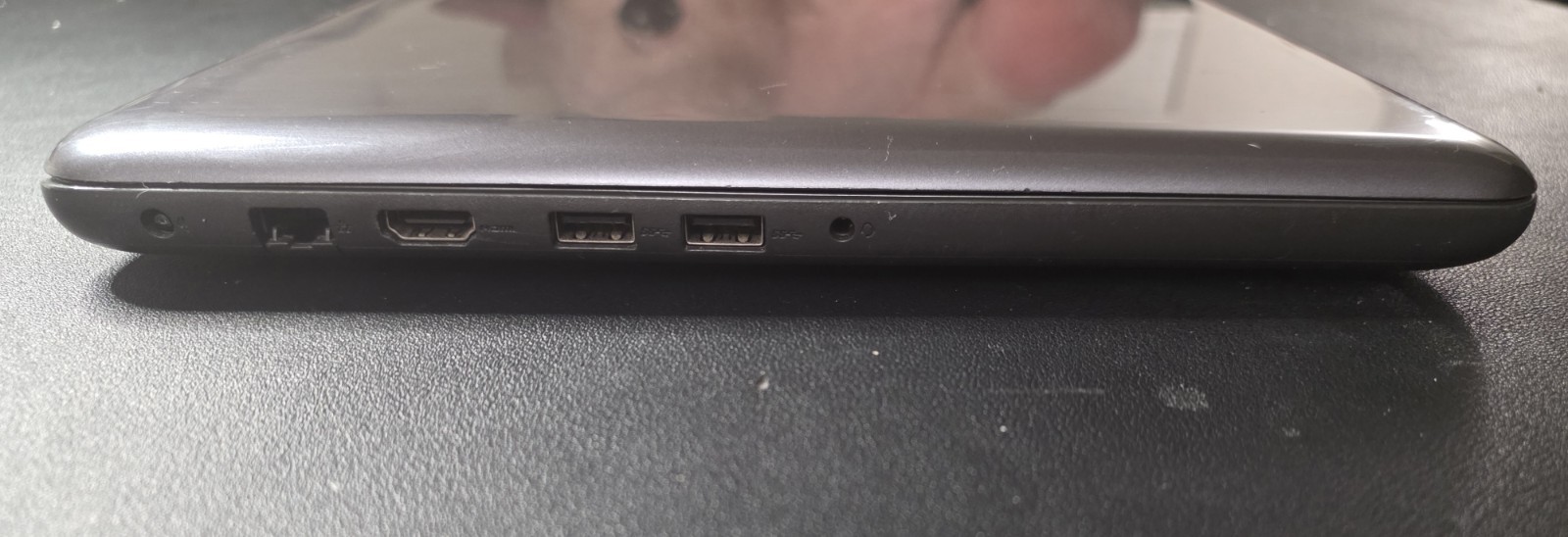 Dell Inspiron 15 5000 Series 15.6″, Intel Core i5 7th Gen 2.5 GHz. NO HDD or SSD
