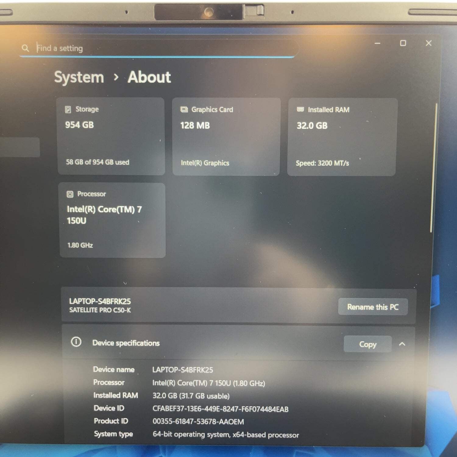 Dynabook Satellite Pro C50-K 15.6″ Core 7 150 U 1.8GHz 32GB RAM 1TB SSD