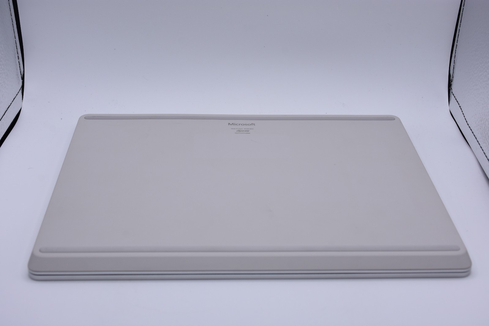 Microsoft Surface Laptop Go 12.4″ i5-1035G1 16GB RAM 256GB SSD Windows 11