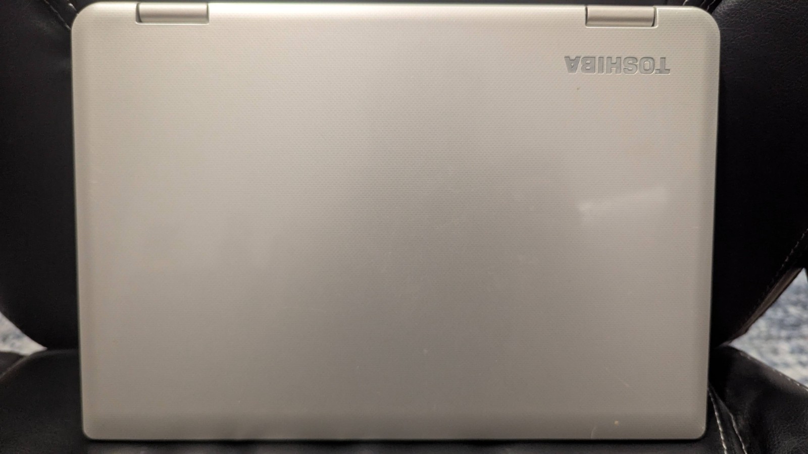Toshiba Satellite Radius 11 L15W‑B1302 Celeron N2840 4GB No HDD Tested