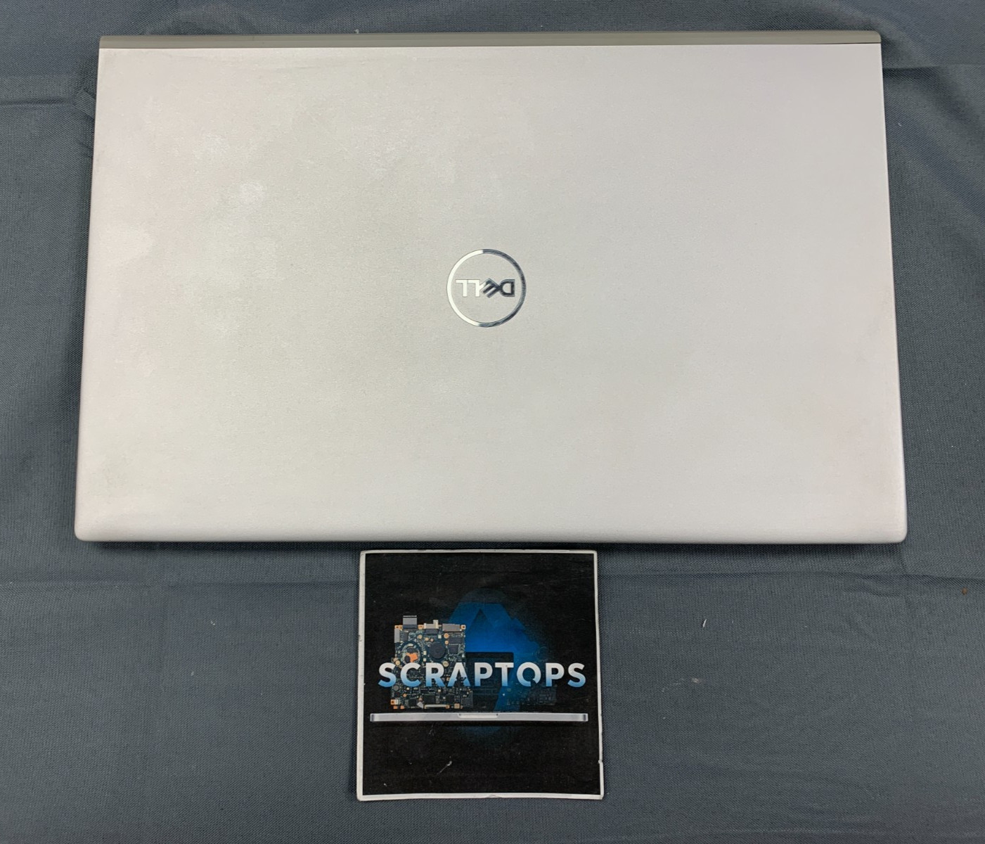 Dell Inspiron 5502 Laptop i3-1115G4 8GB RAM 128 GB NVMe Silver #1015423 NO OS