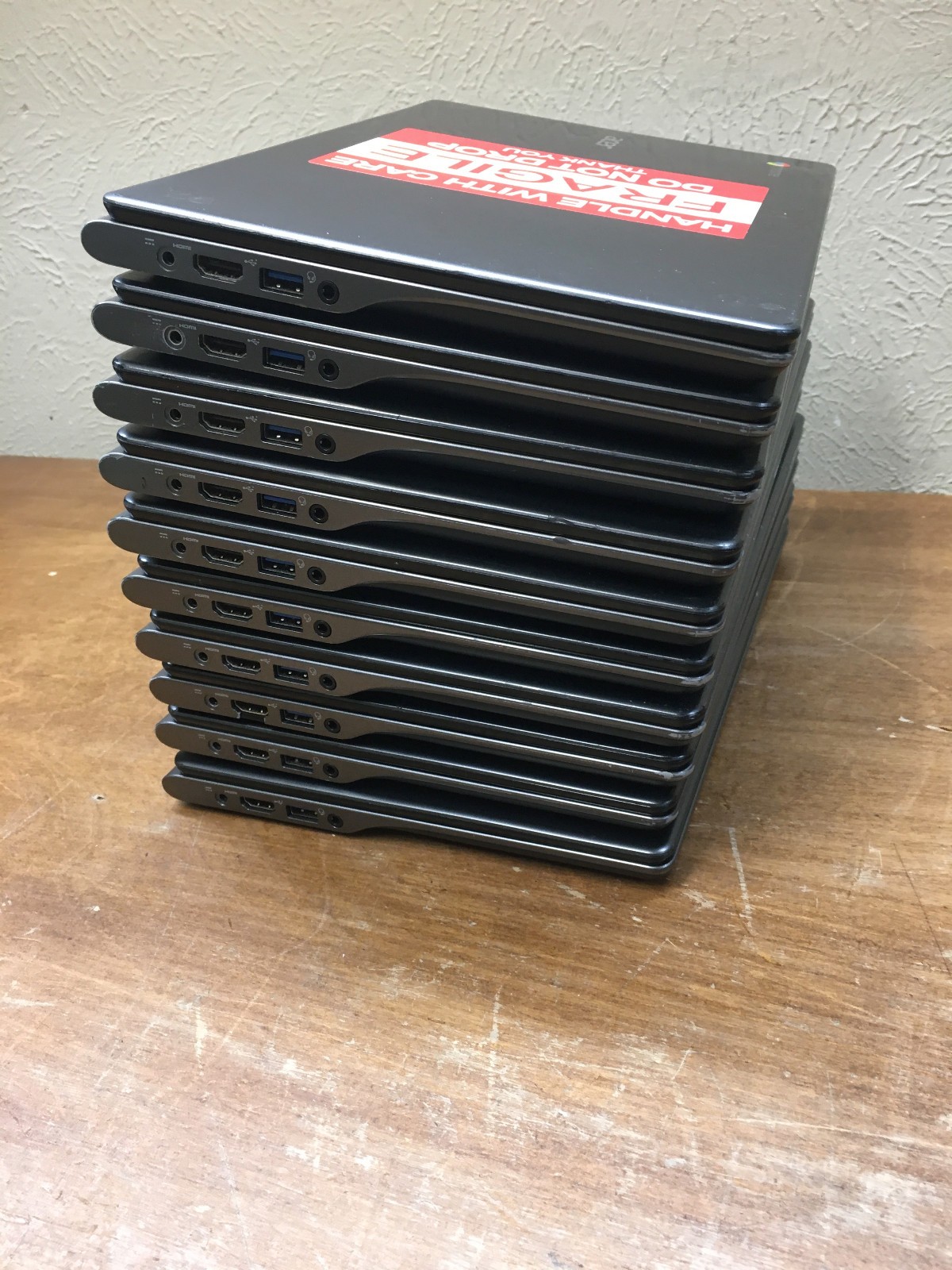 10x – Linux Fedora 41 Acer Laptops 11.6″ Intel 1.40GHz 2955U 2GB DDR3 16GB SSD