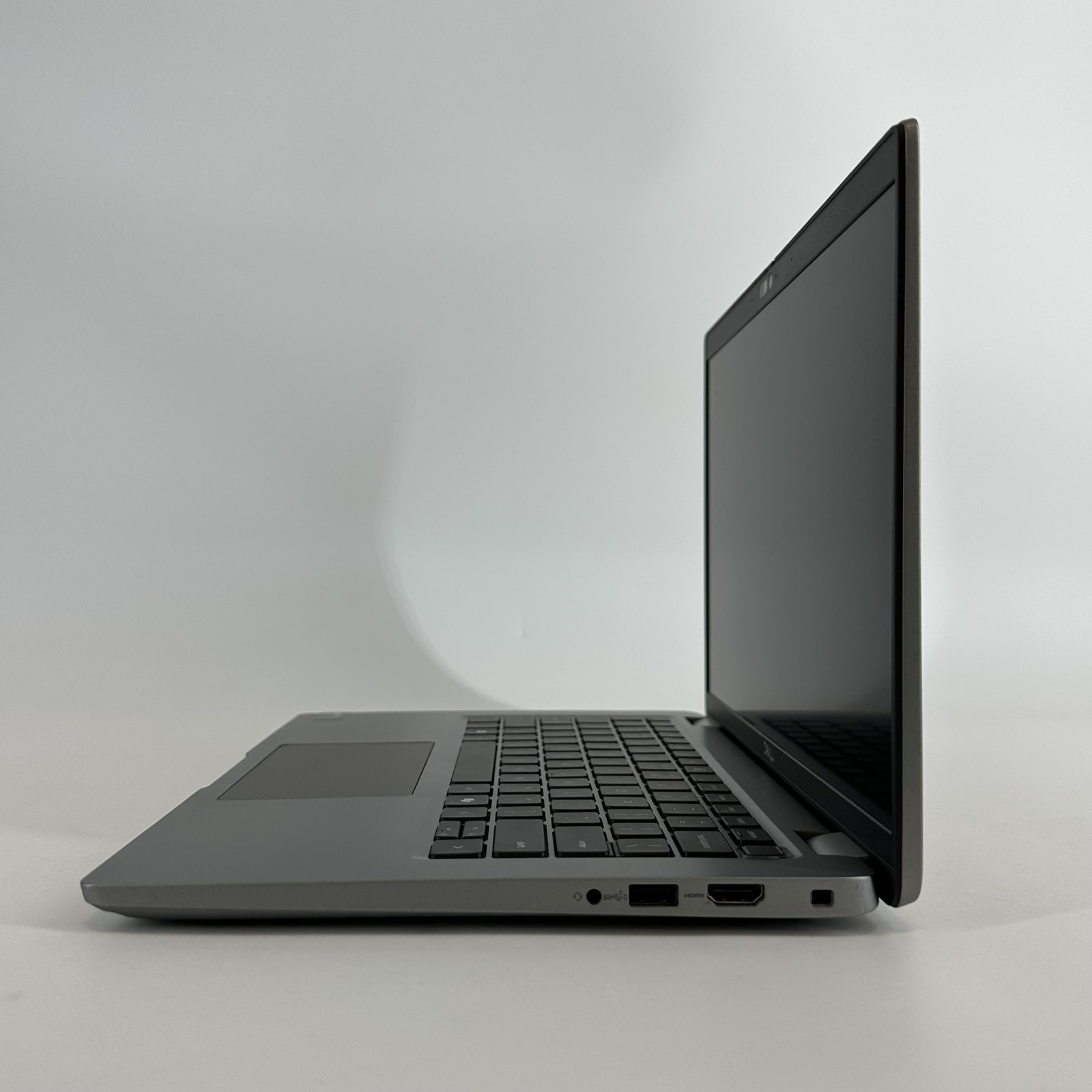 Dell Latitude 5450 14 FHD TOUCH 1.6 GHz Ultra 5 135U 32GB 512GB SSD Excellent