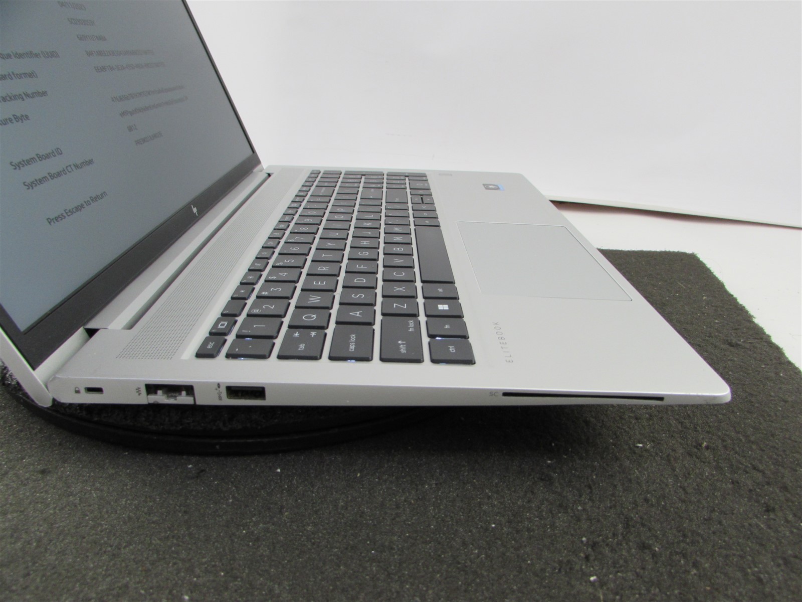 HP ELITEBOOK 655 (G9) 15.6″ 1920X1080 AMD RYZEN 5 PRO 512GB SSD 16GB RAM NO O.S