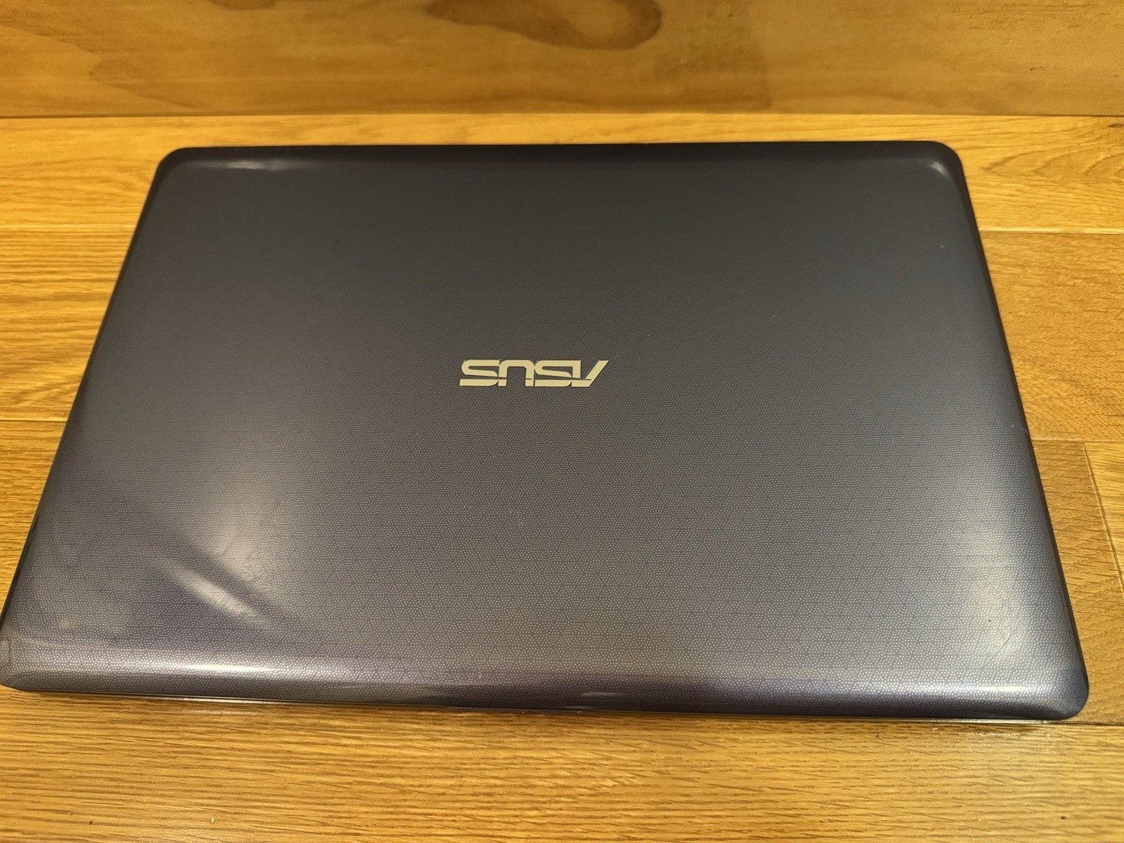 Asus Notebook E203M 2GB, 32GB, Celeron, Windows 10 S Bad Battery W Charger