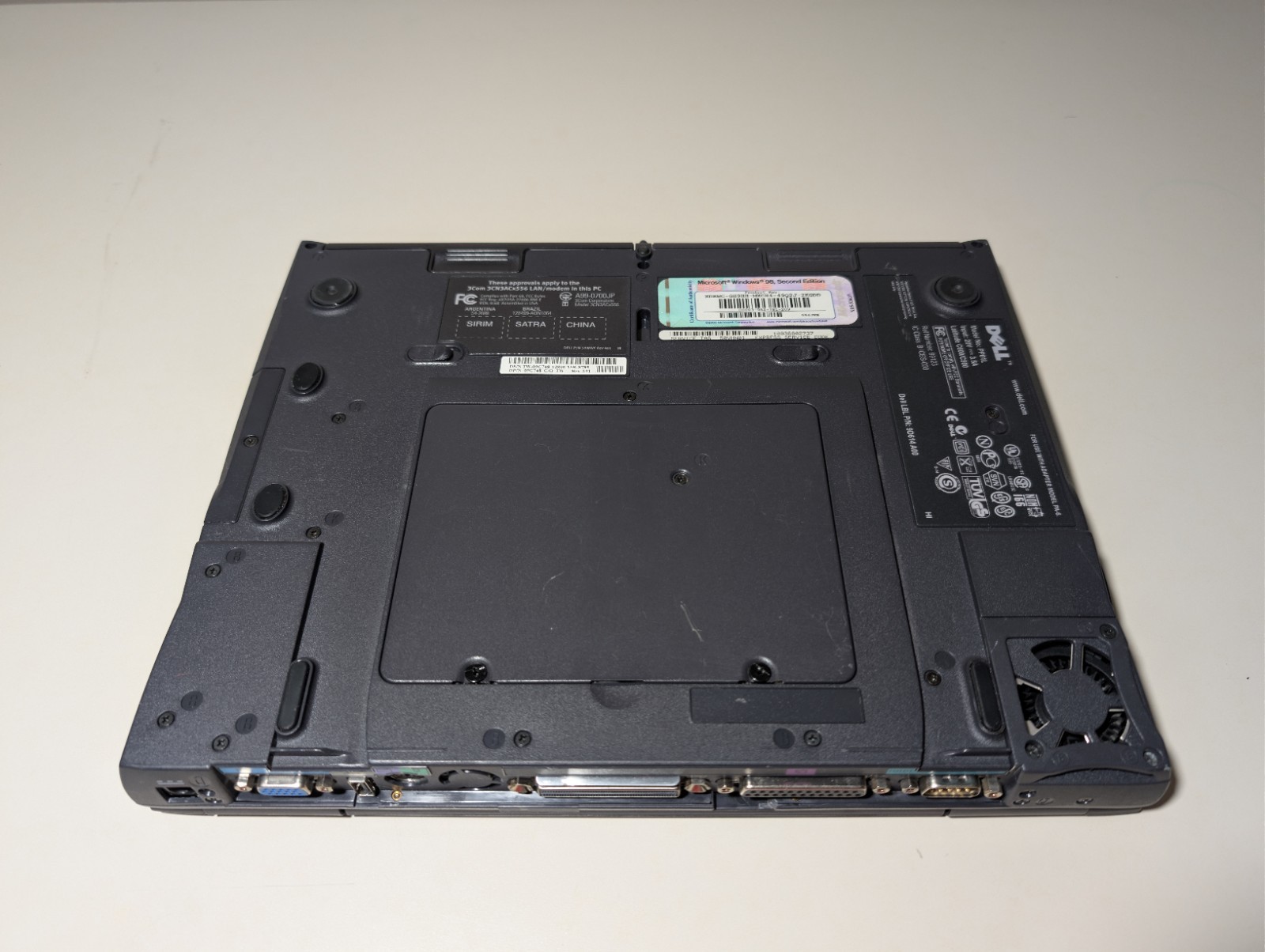 Read! DELL LATITUDE C600 | PENTIUM III 256MB RAM 20GB HDD | Windows 98 SE ATI