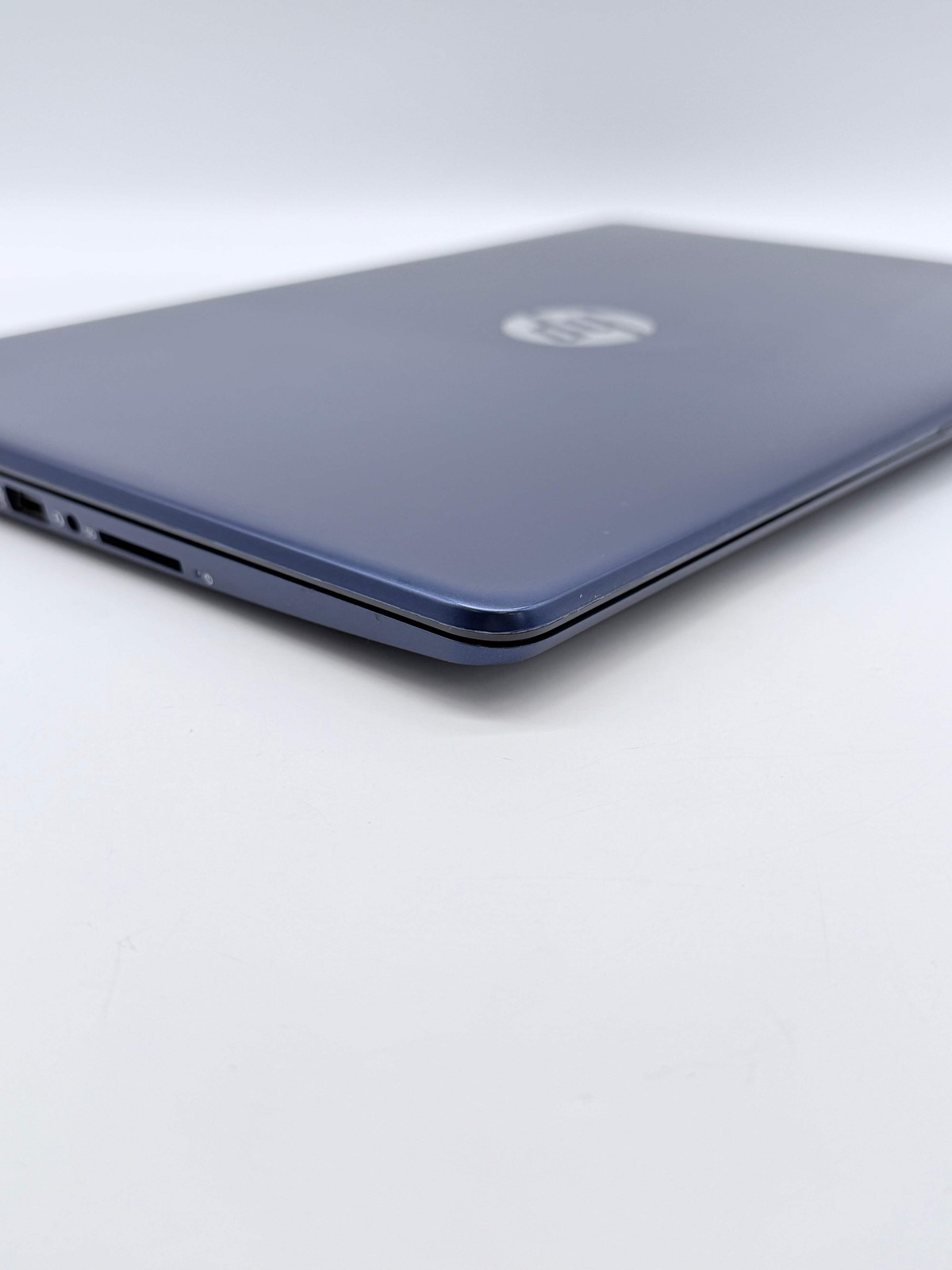 HP 14-DS0036NR 14″ Laptop 4GB RAM 64GB HDD Blue
